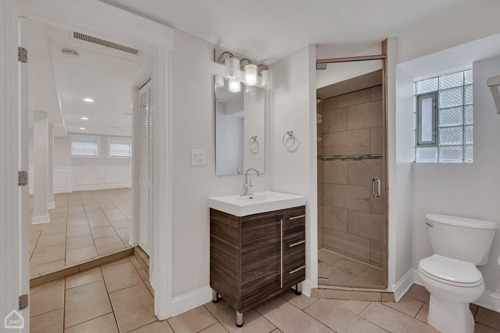 2825 W Congress Parkway