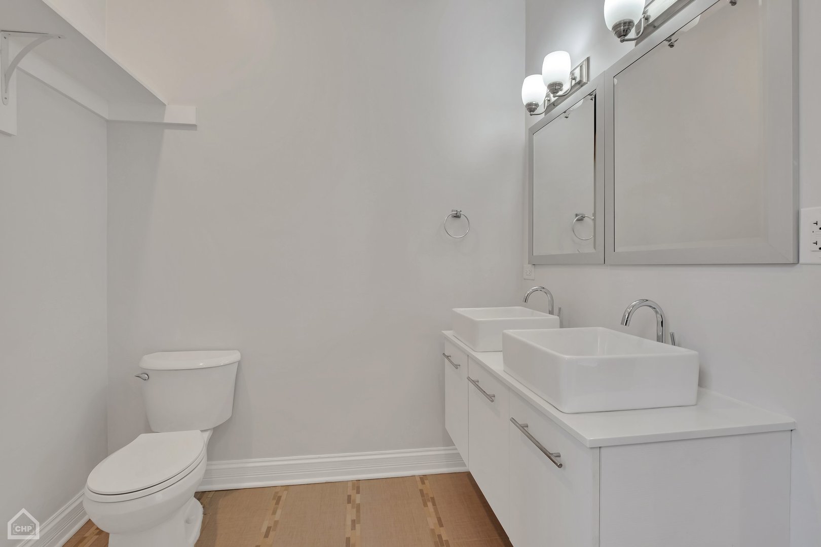 2825 W Congress Parkway