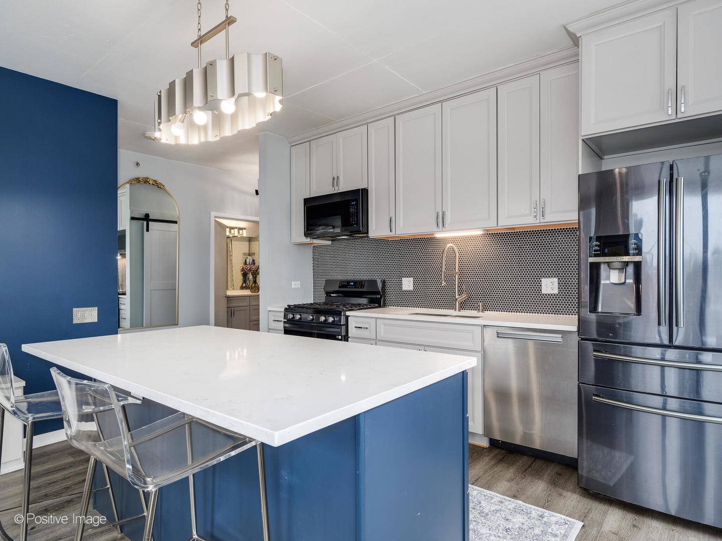 659 W RANDOLPH Street Unit: 413