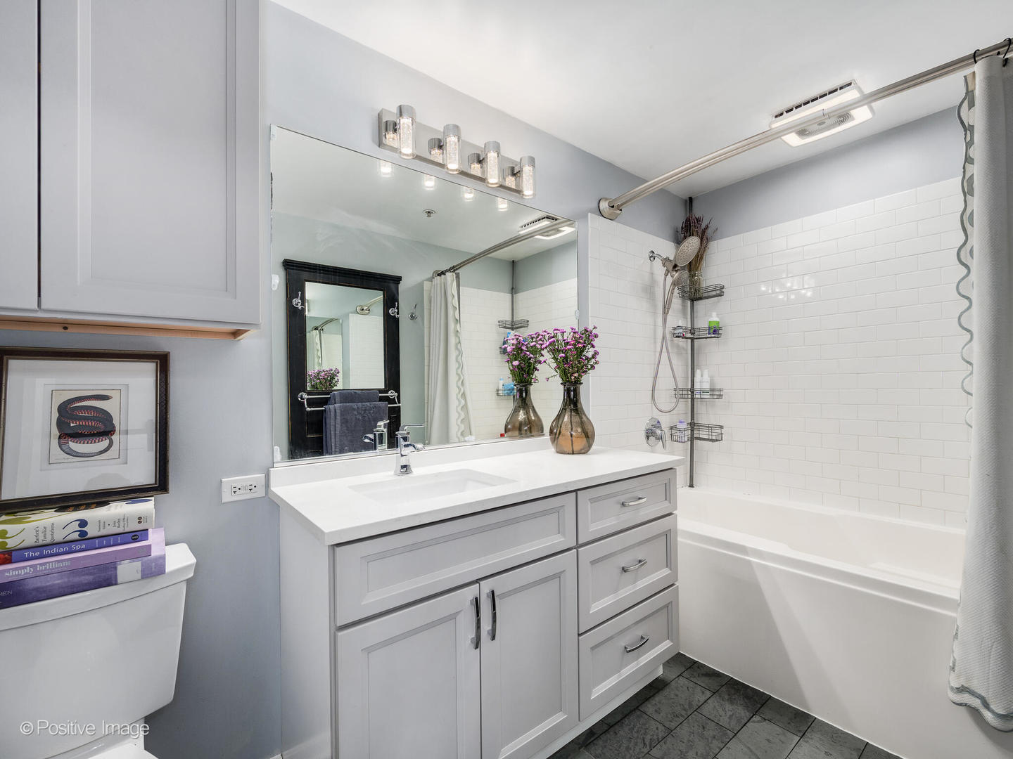 659 W RANDOLPH Street Unit: 413