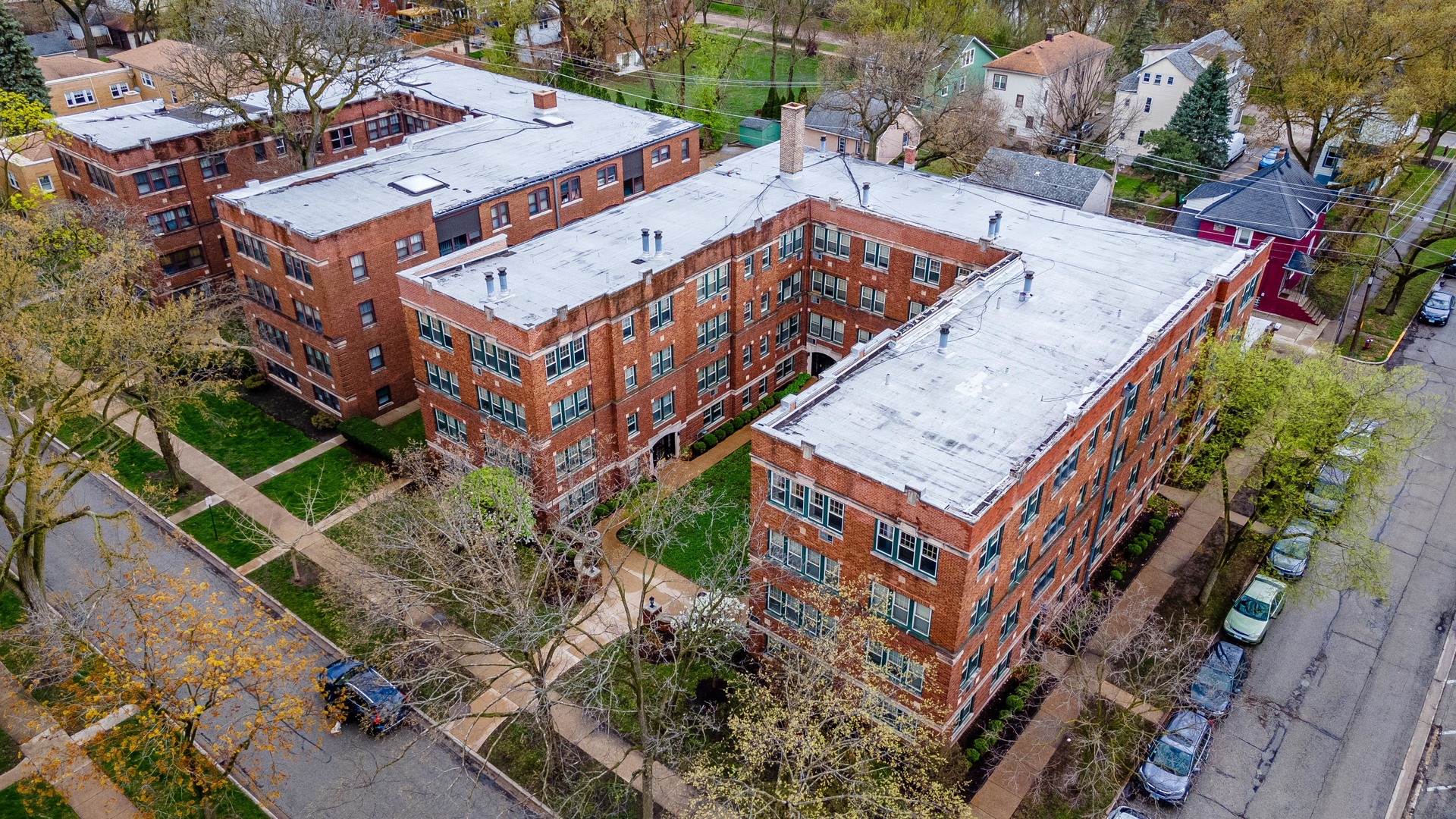 114 Lincoln Avenue Unit: 3C