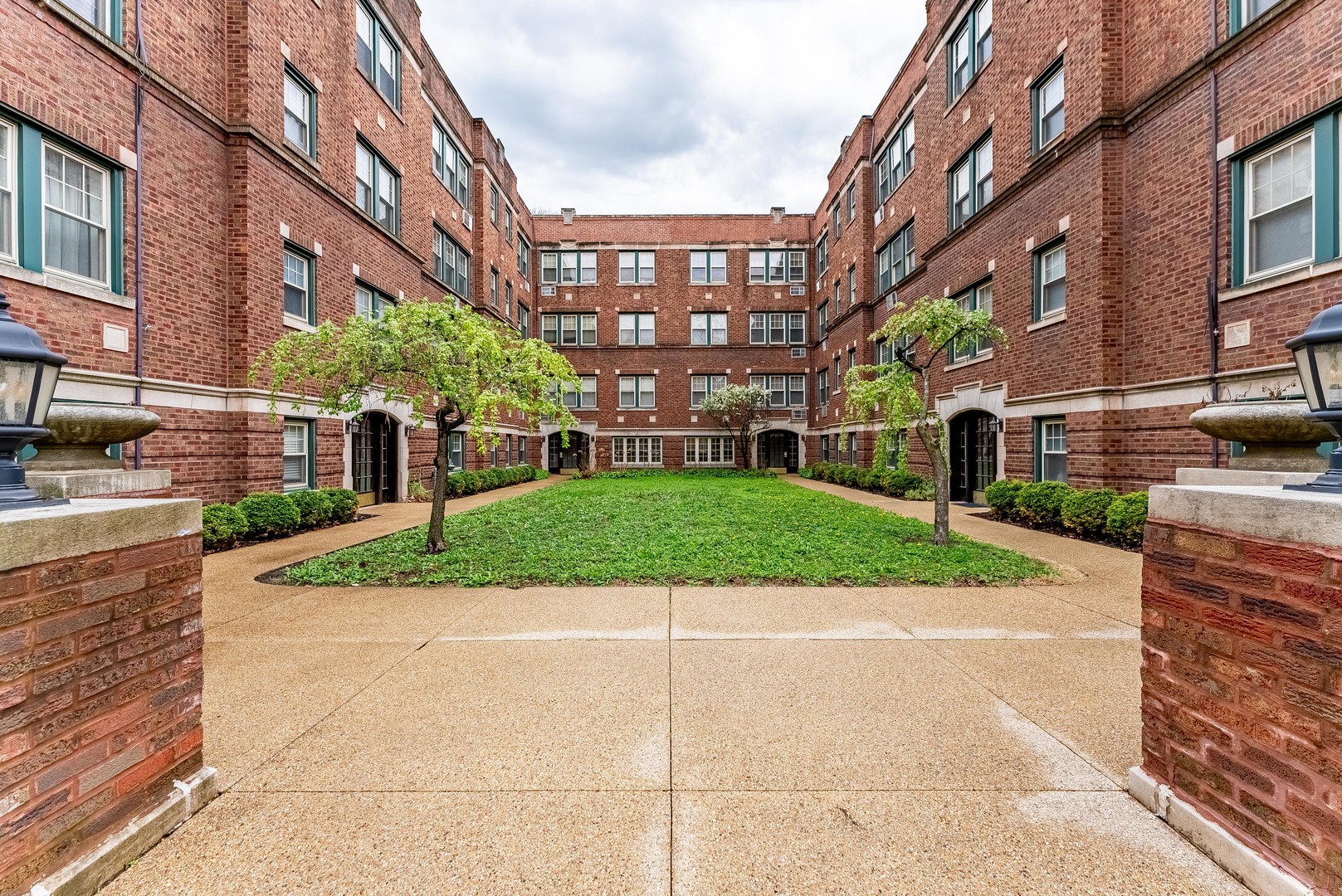 114 Lincoln Avenue Unit: 3C