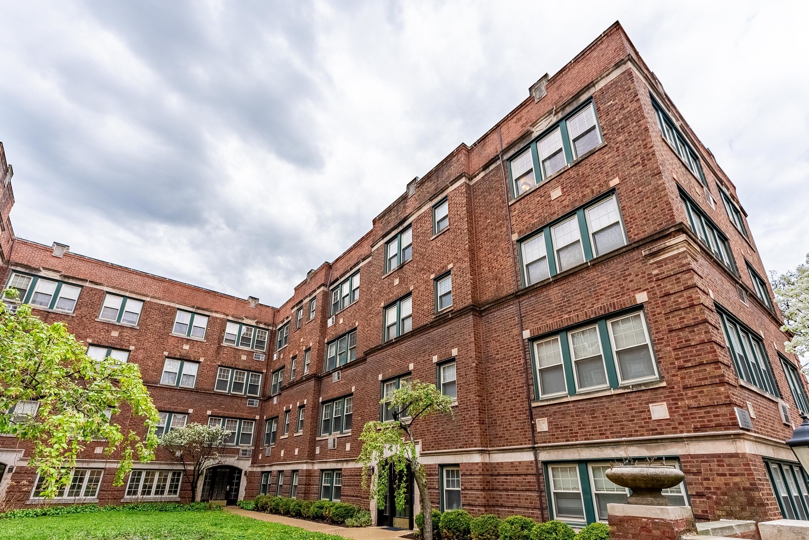 114 Lincoln Avenue Unit: 3C