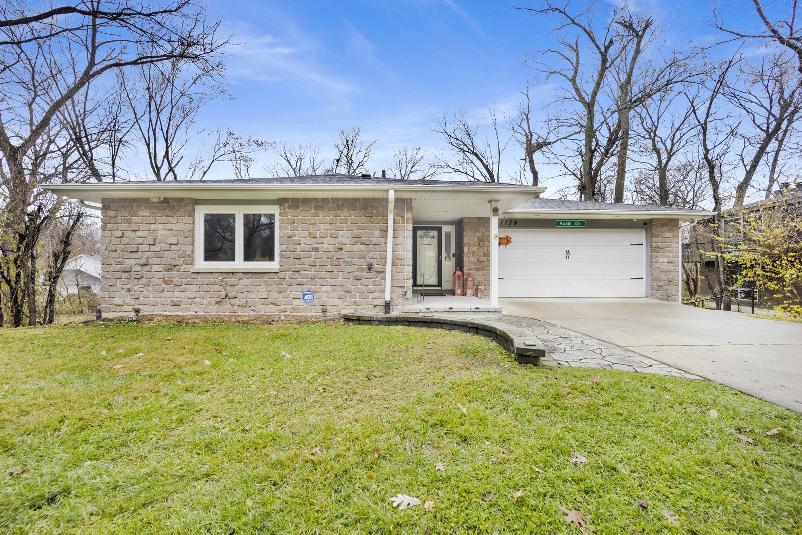 3134 Scenicwood Lane