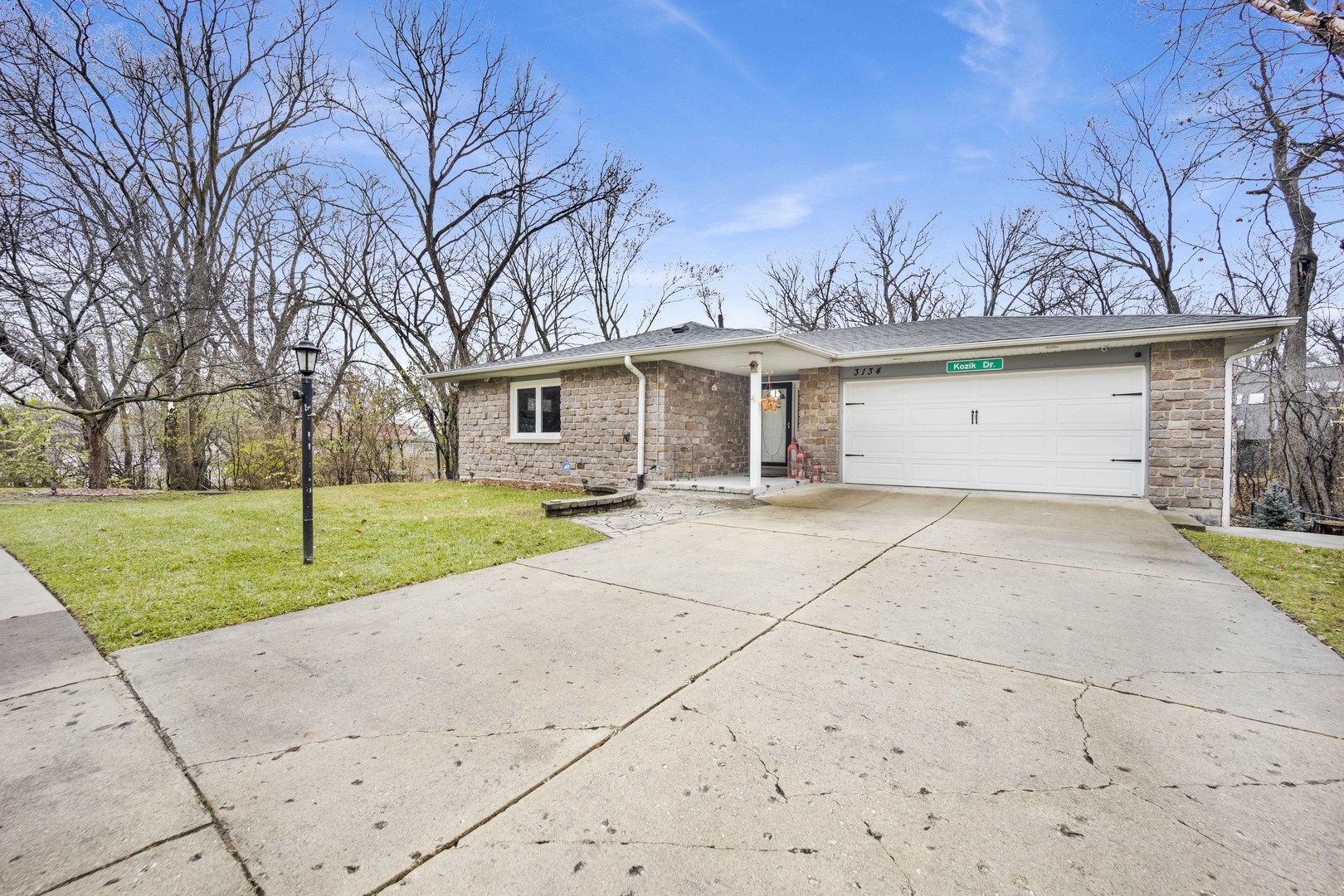 3134 Scenicwood Lane
