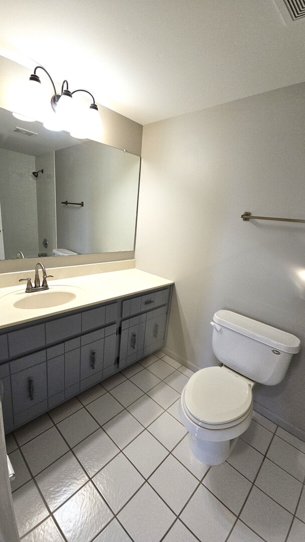 7405 Tiffany Drive Unit: 2SW