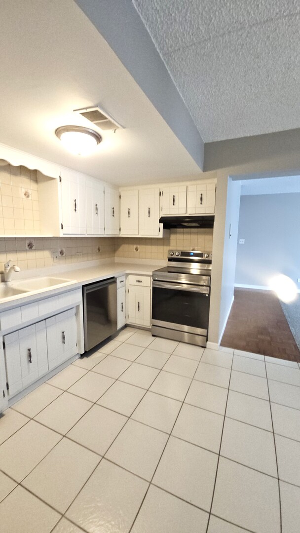7405 Tiffany Drive Unit: 2SW