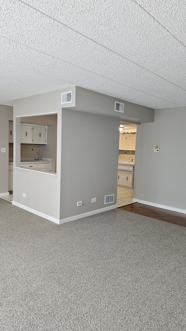 7405 Tiffany Drive Unit: 2SW