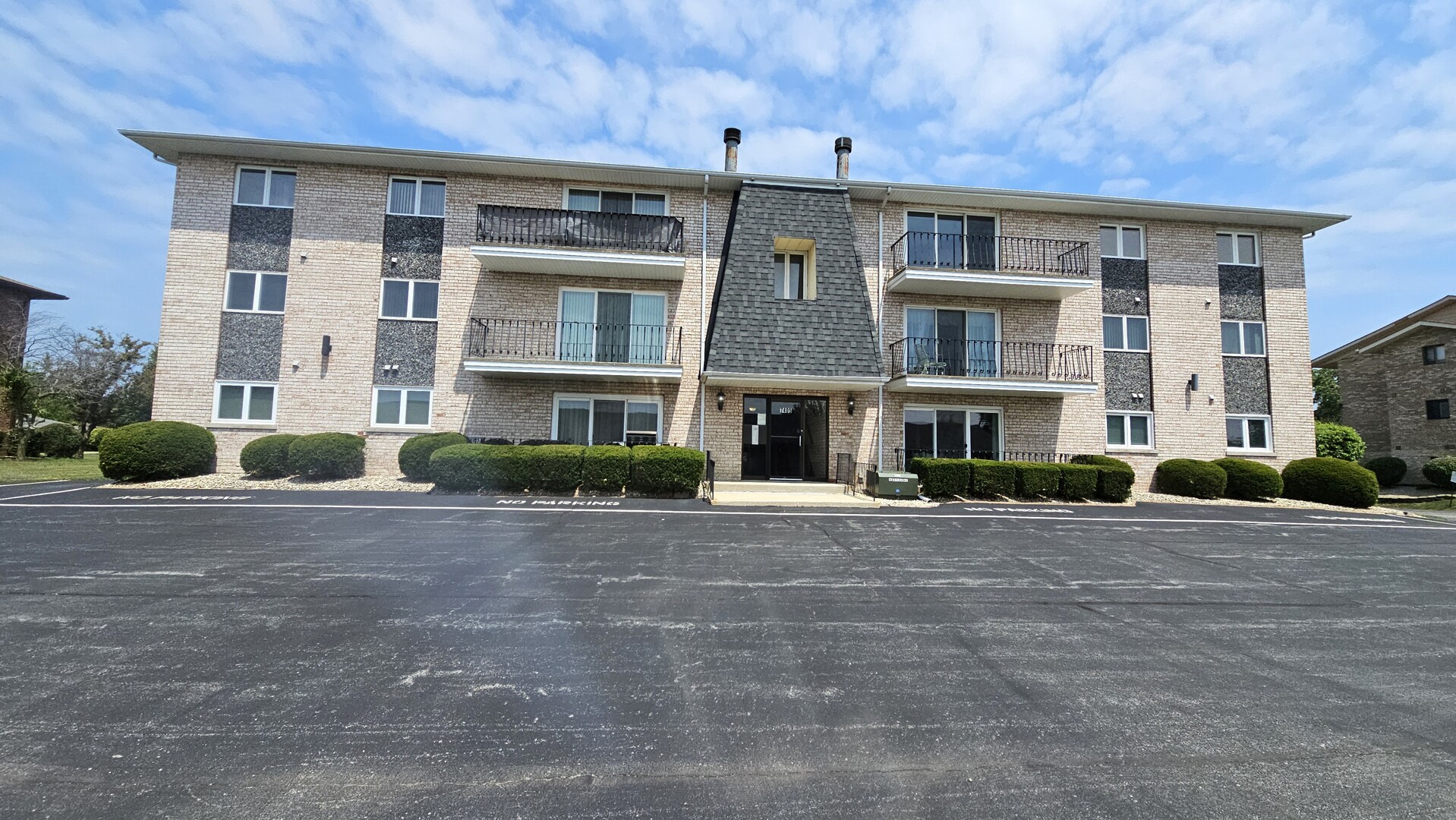 7405 Tiffany Drive Unit: 2SW