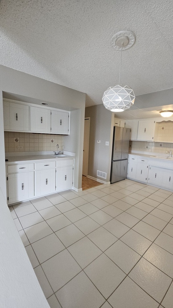 7405 Tiffany Drive Unit: 2SW
