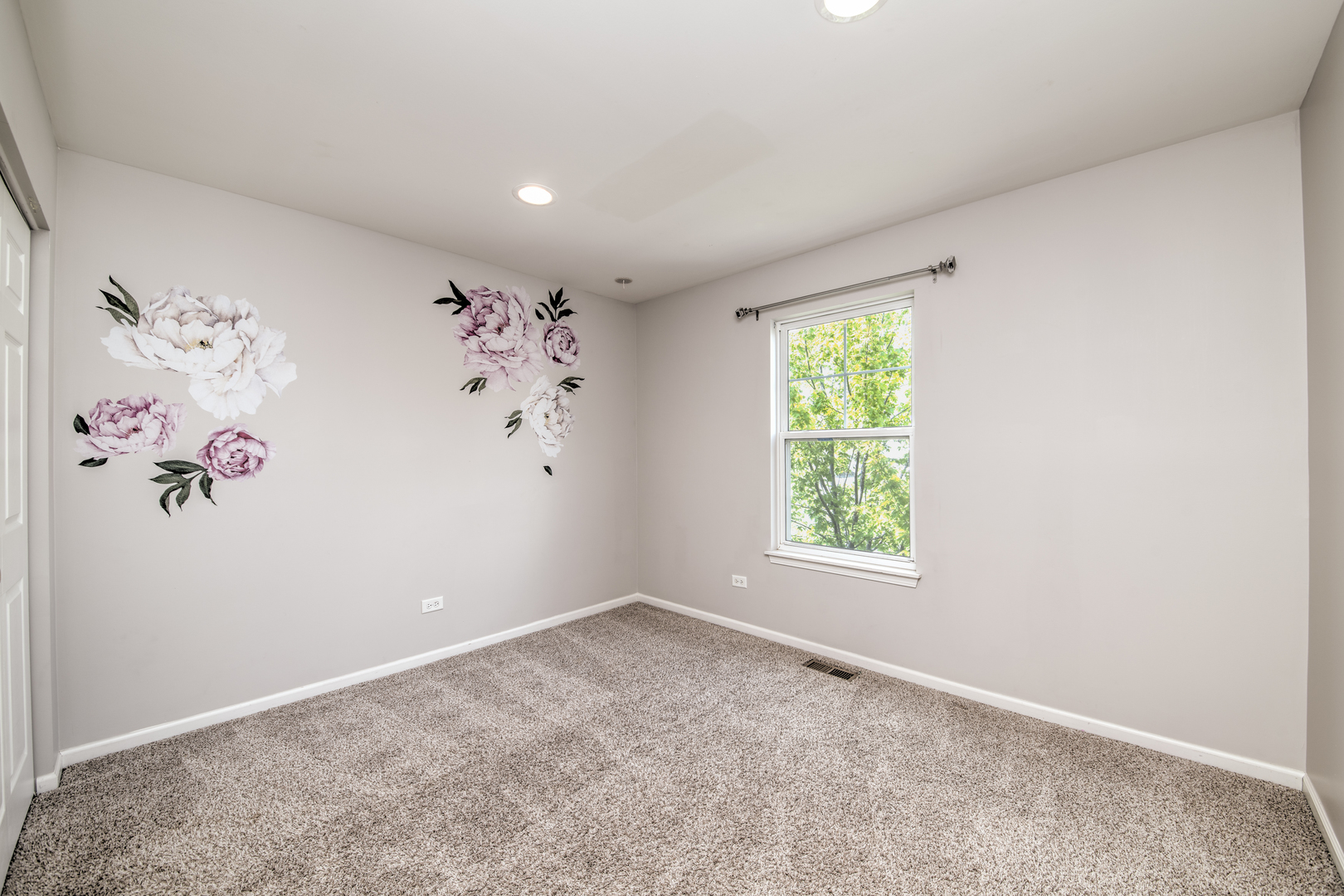 5565 Cambridge Way