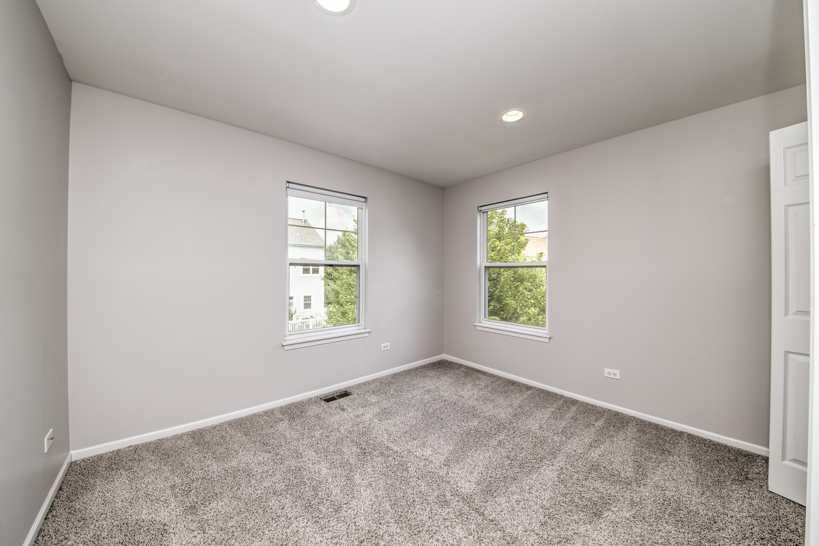 5565 Cambridge Way