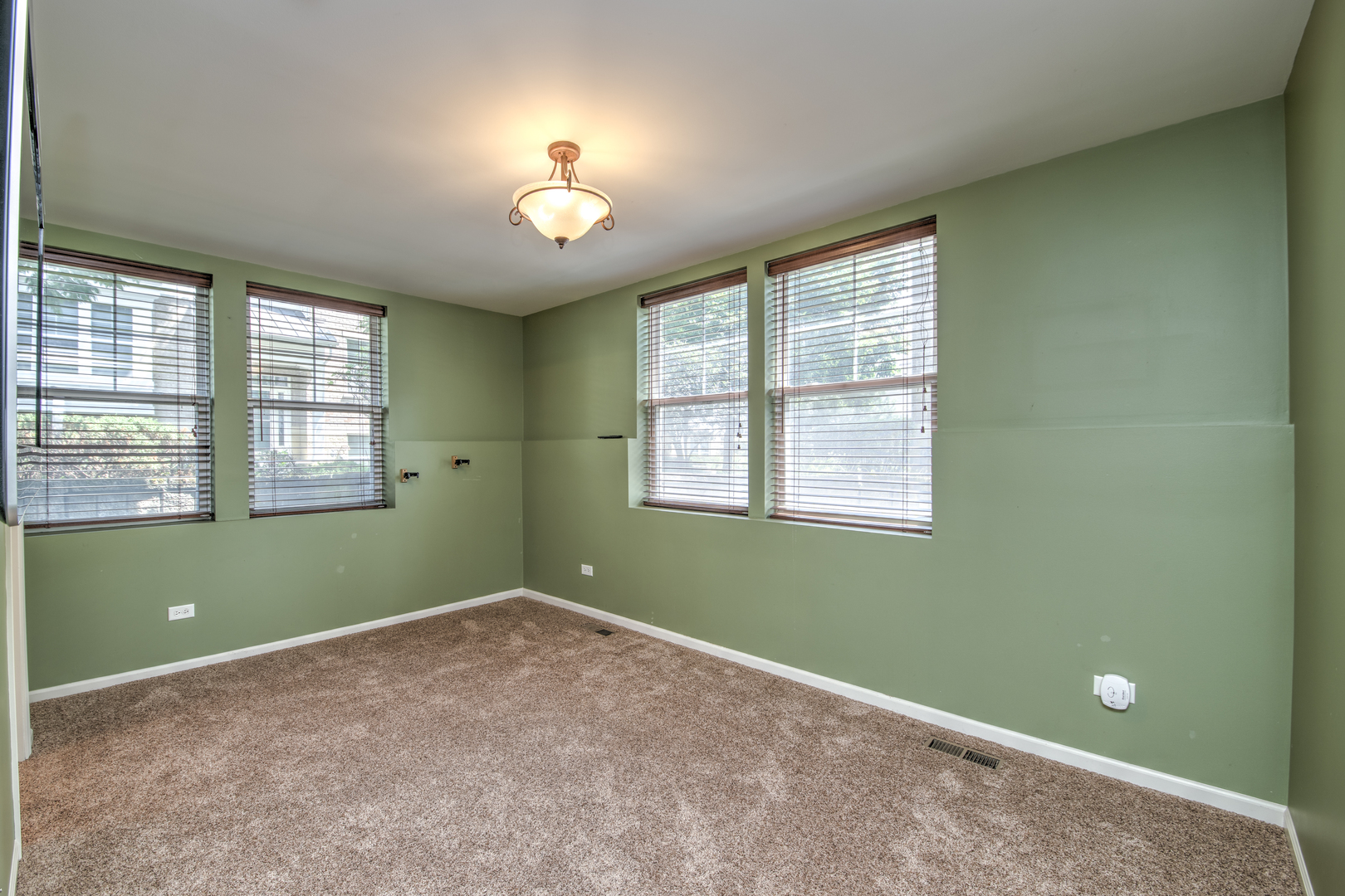 5565 Cambridge Way