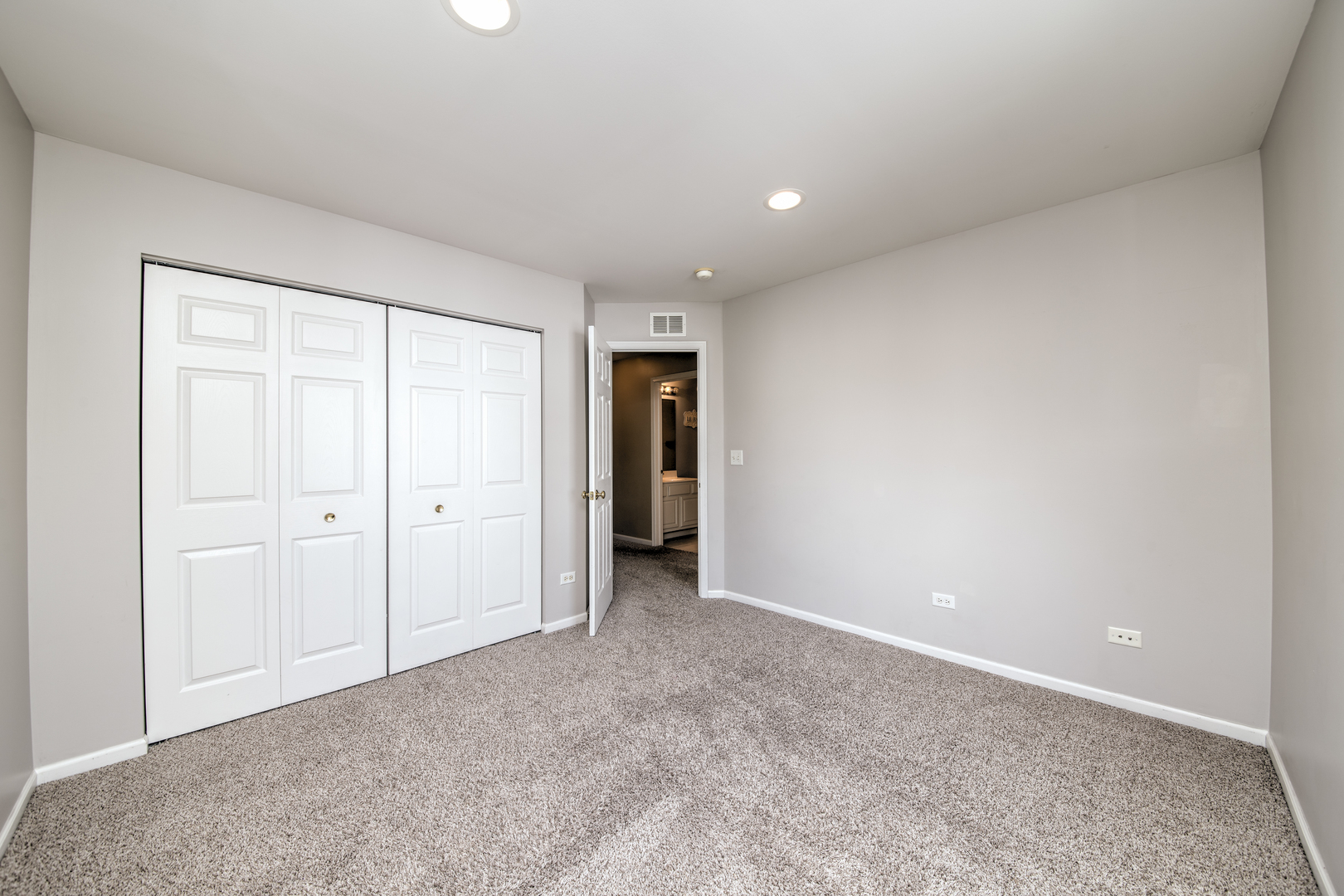 5565 Cambridge Way