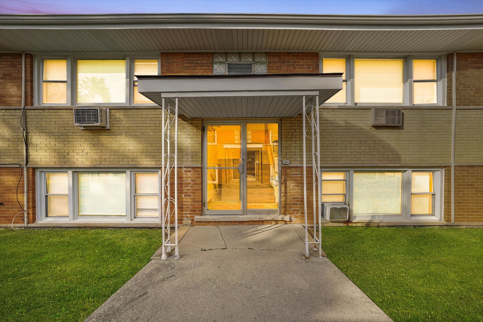 18508 Torrence Avenue