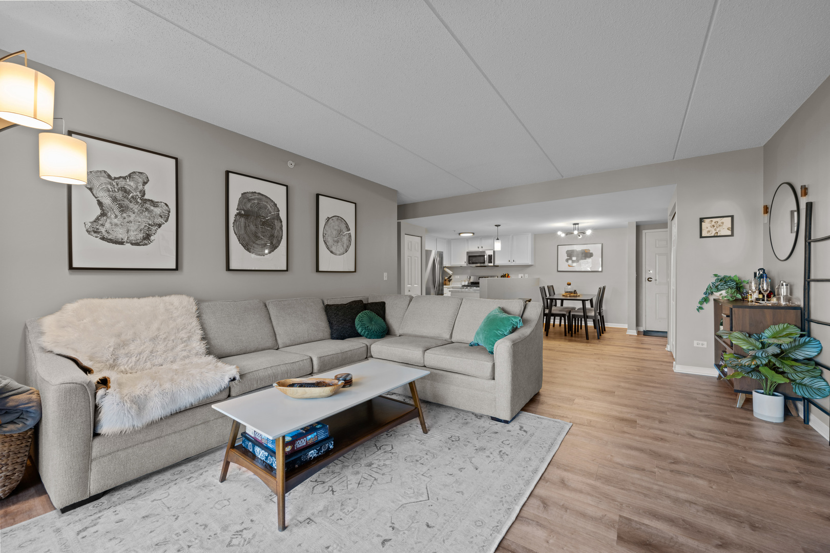 1111 Burlington Avenue Unit: 207