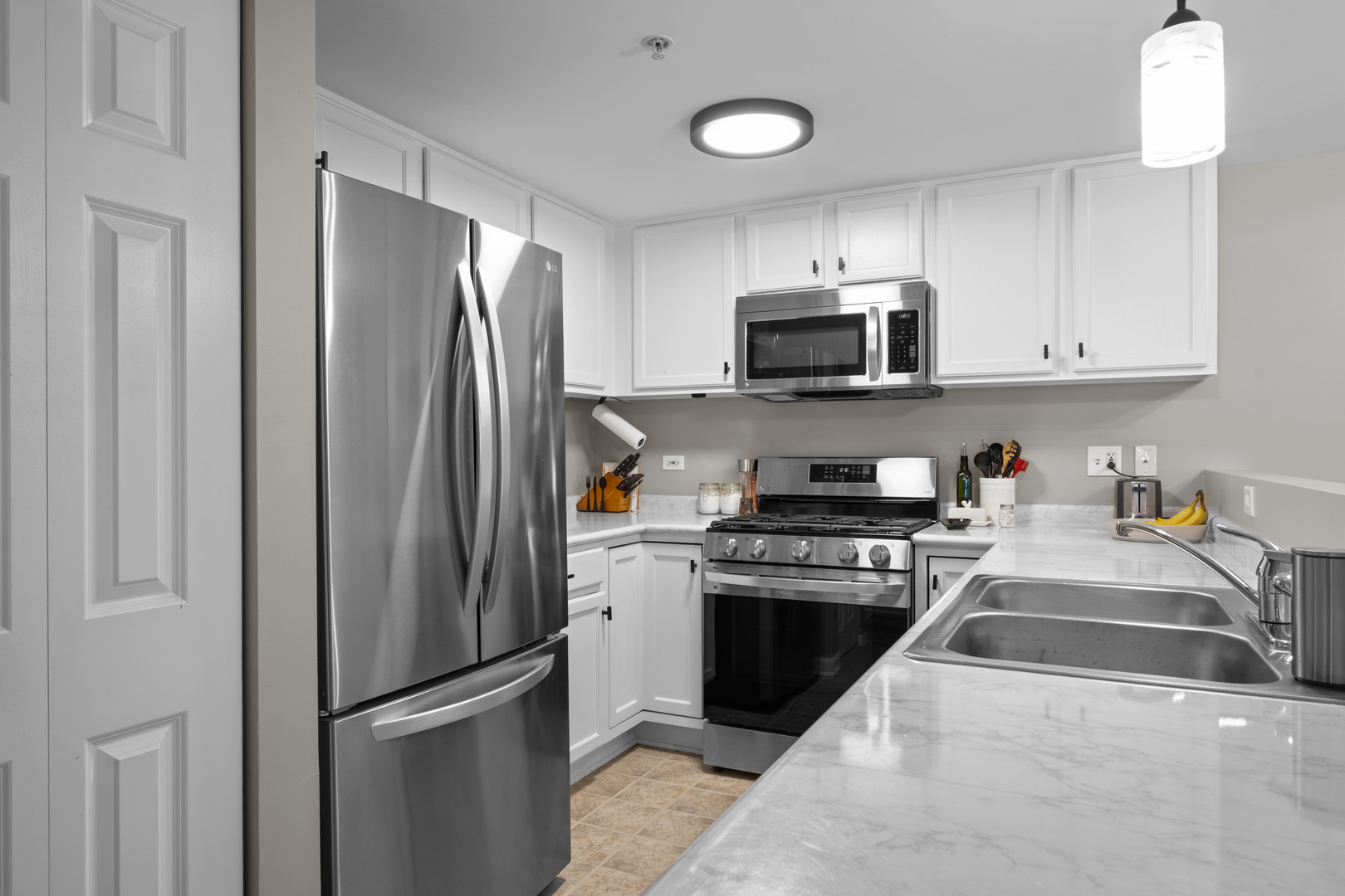 1111 Burlington Avenue Unit: 207