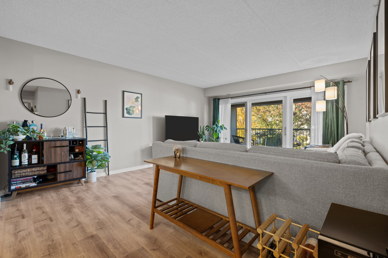 1111 Burlington Avenue Unit: 207