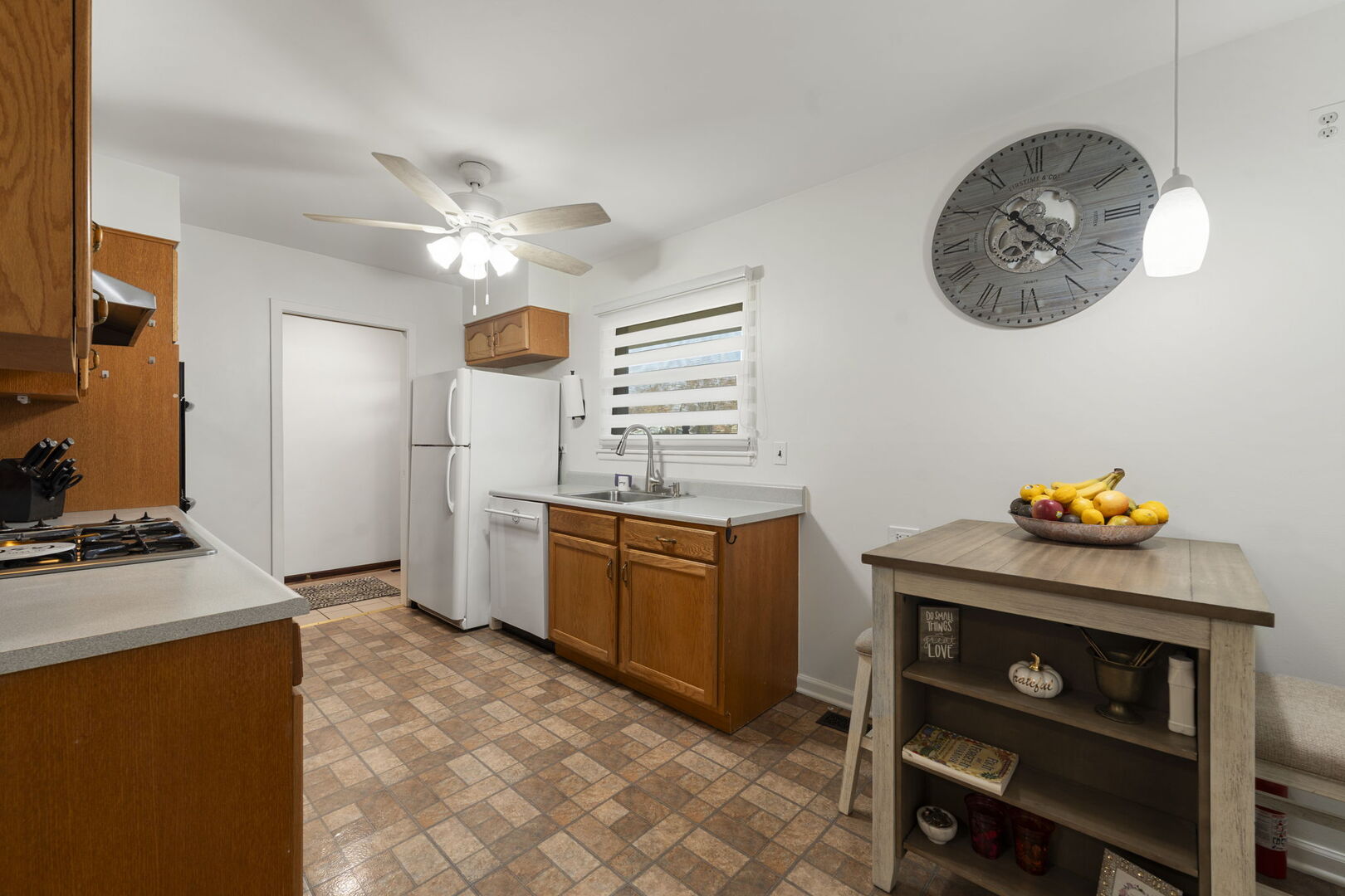 6812 Wainwright Drive