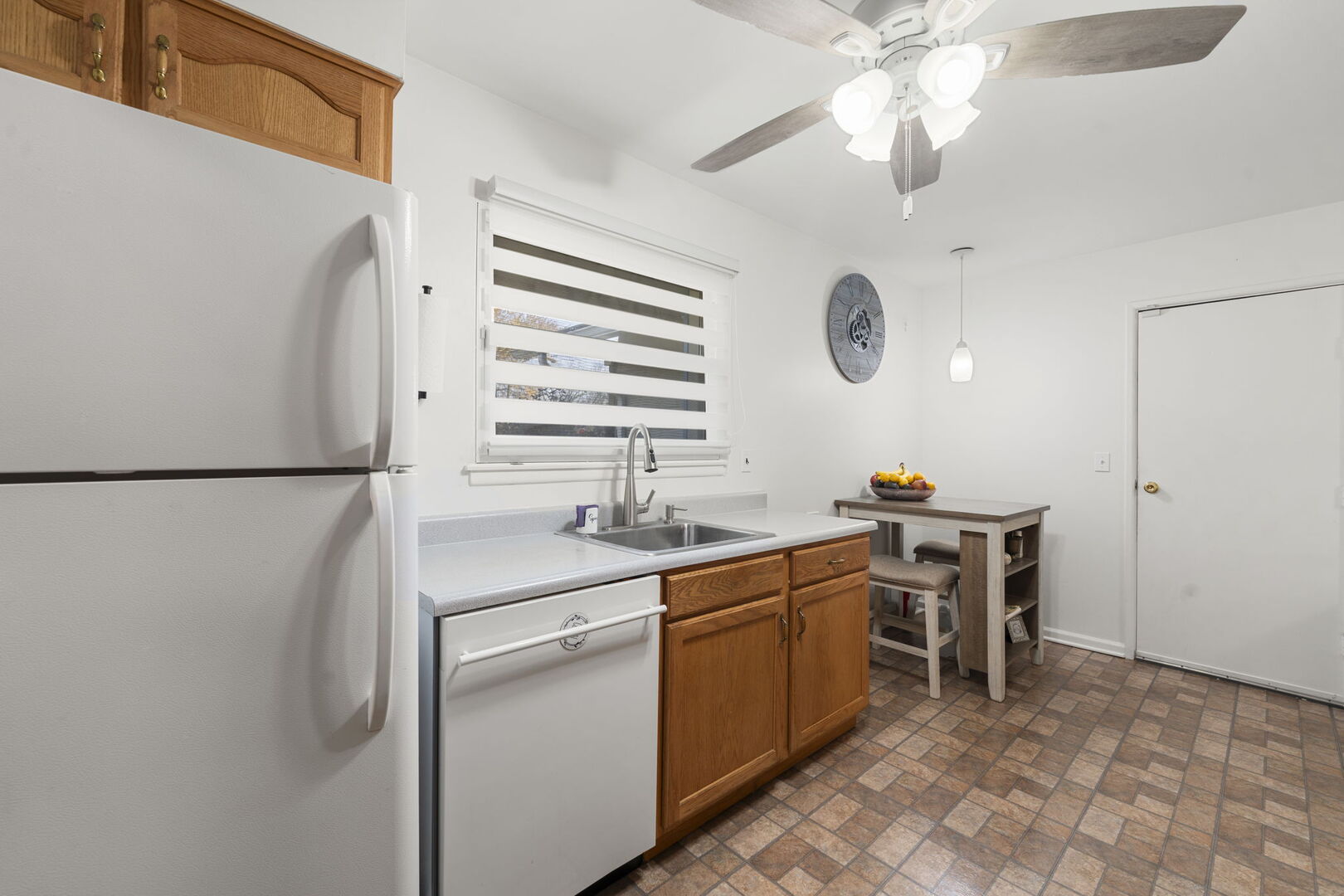 6812 Wainwright Drive