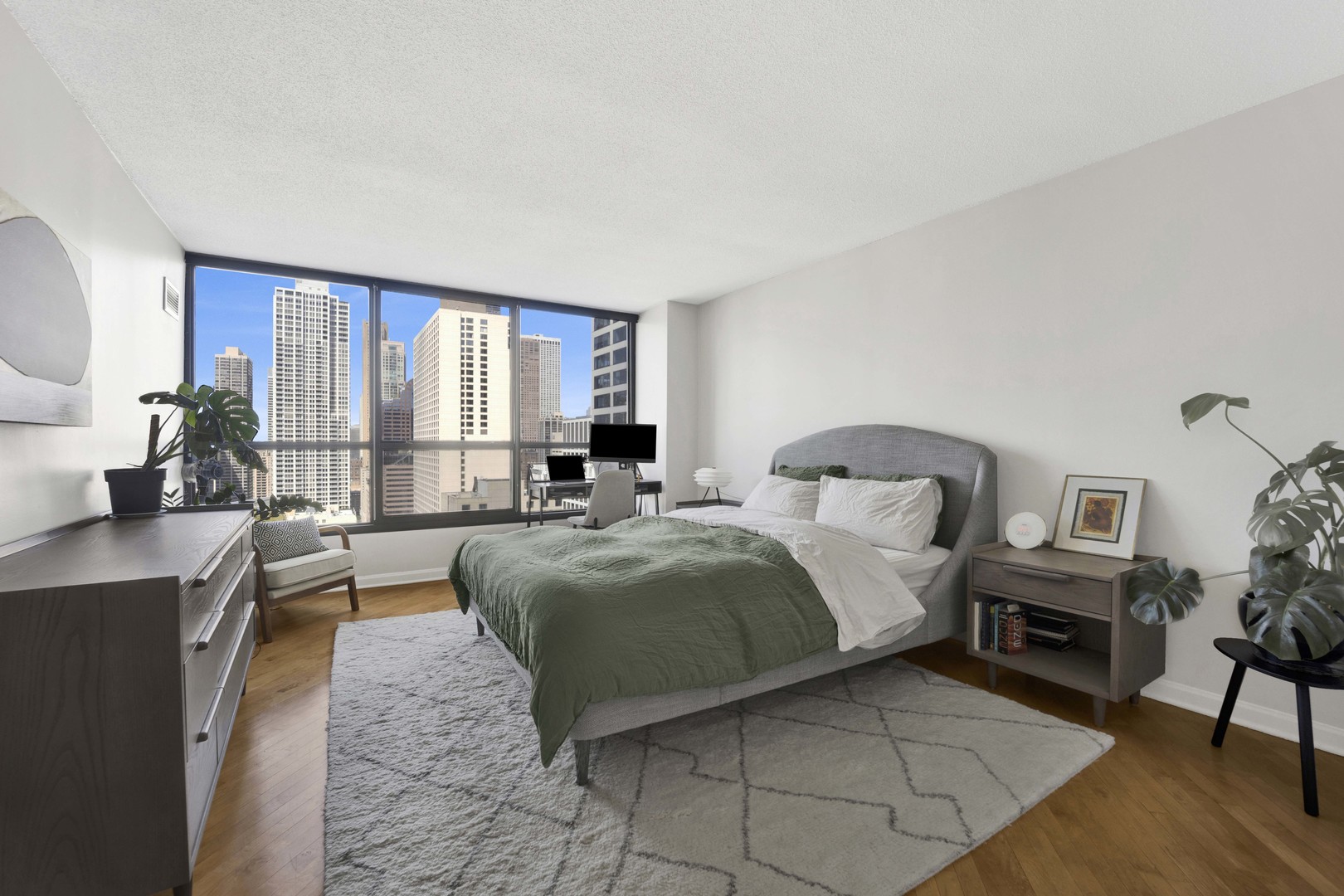 405 N WABASH Avenue Unit: 2614