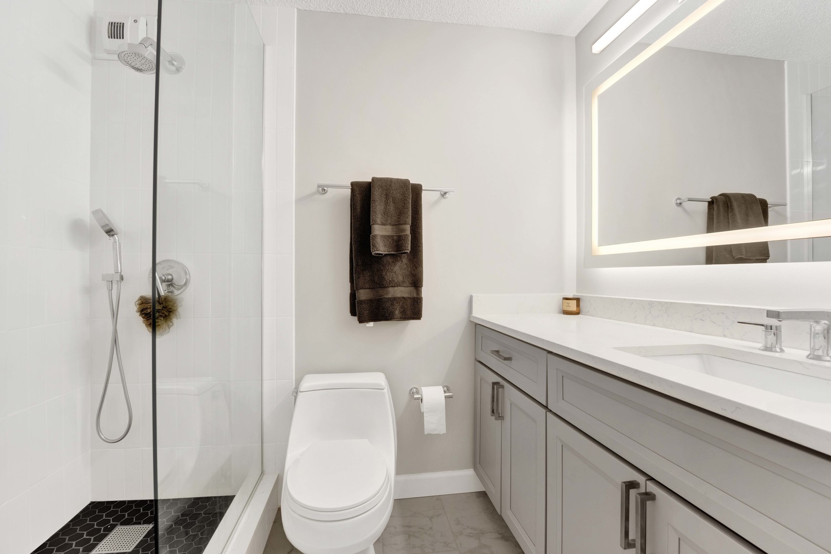 405 N WABASH Avenue Unit: 2614