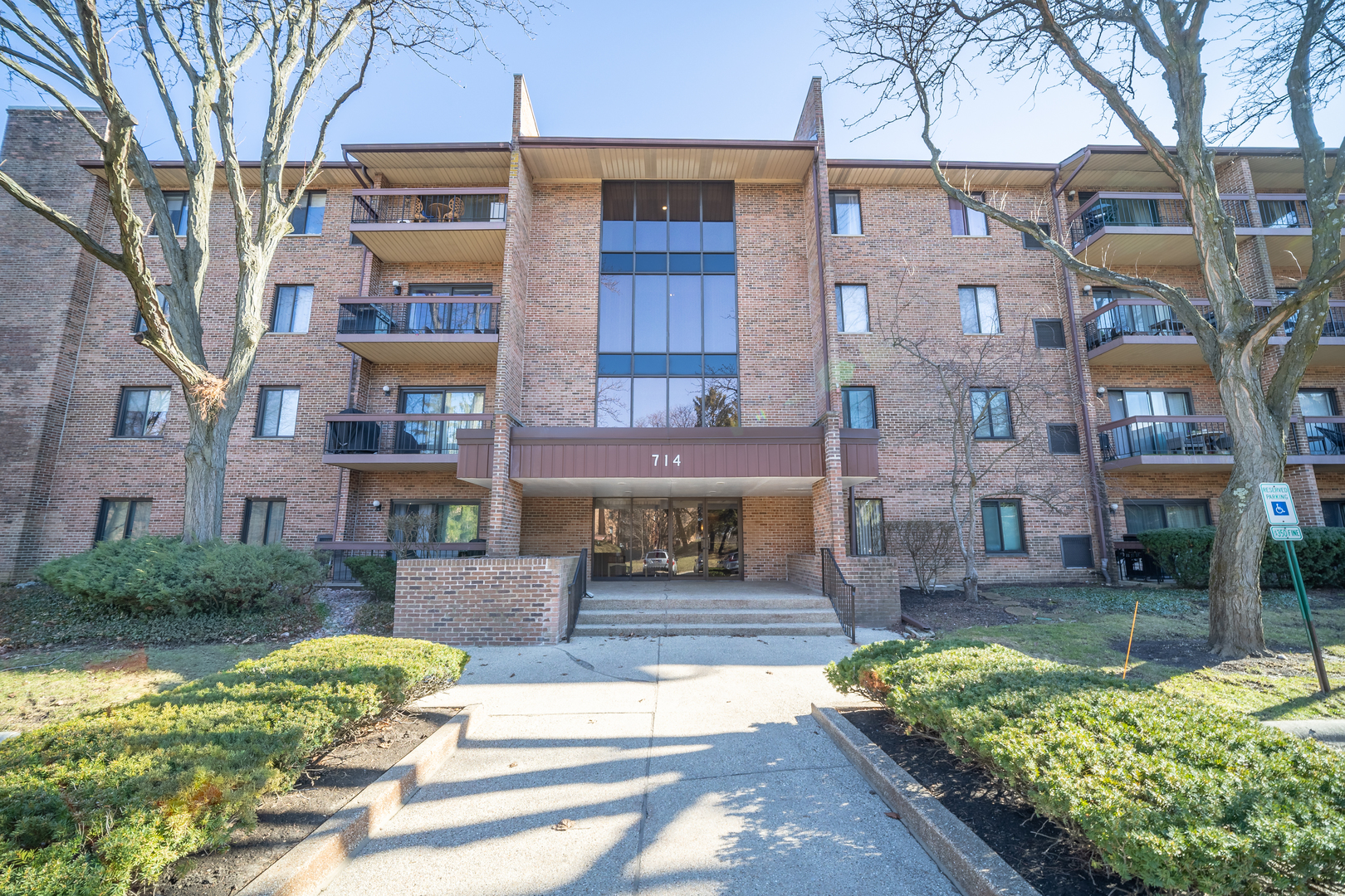 714 Walnut Drive Unit: 205
