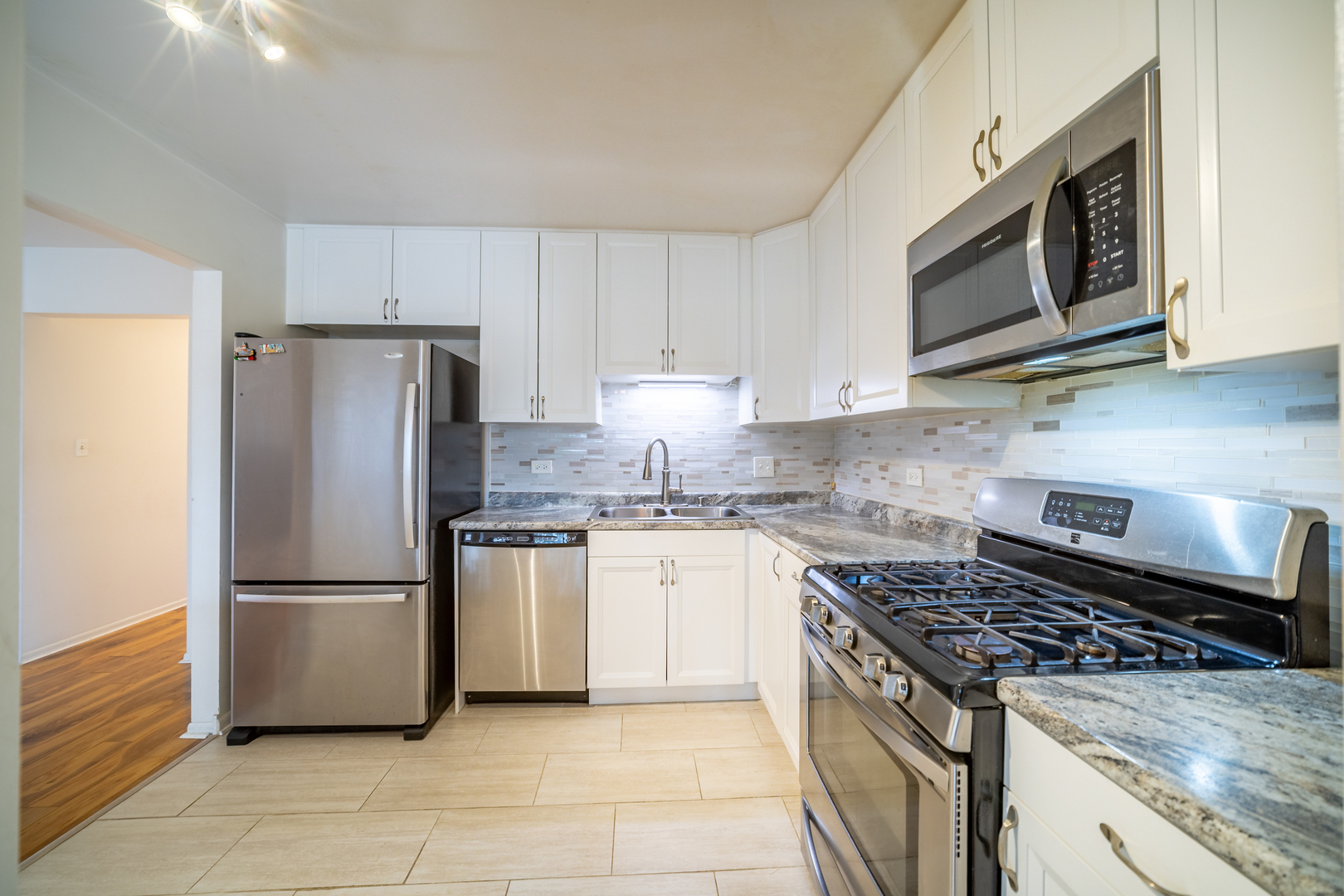 7020 Barrington Court Unit: 203