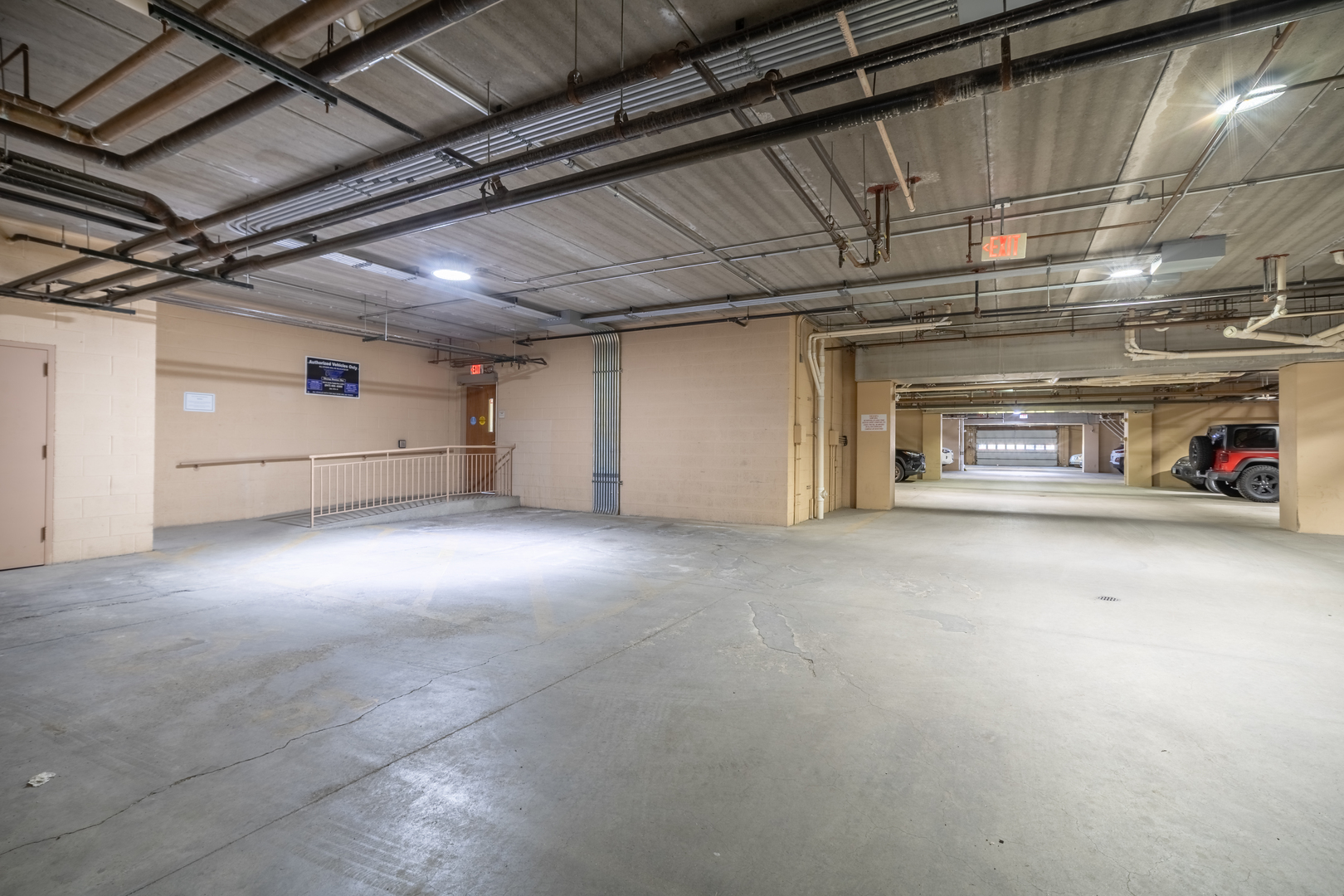 77 N Wolf Road Unit: 406