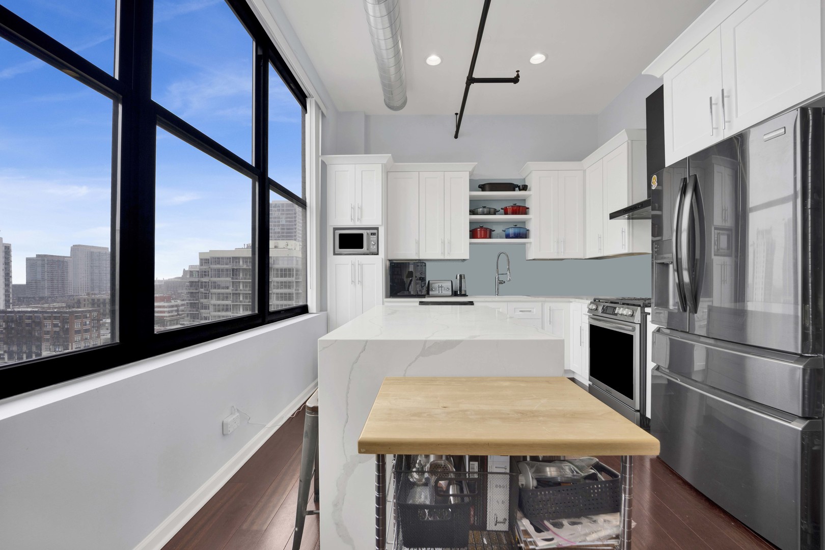 1516 S WABASH Avenue Unit: 1102