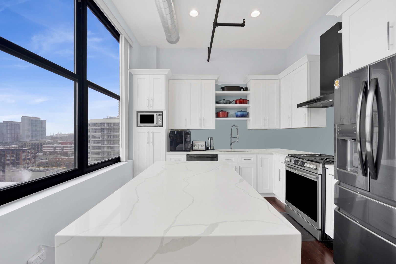 1516 S WABASH Avenue Unit: 1102