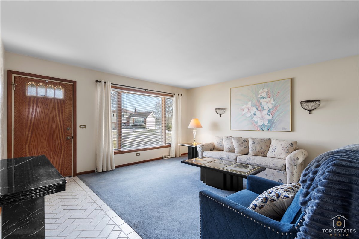 216 S Evergreen Avenue