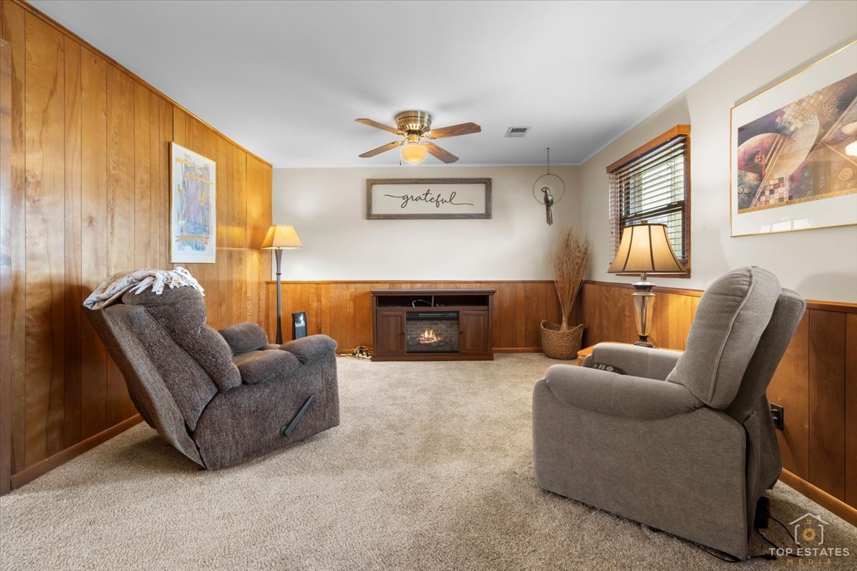 216 S Evergreen Avenue