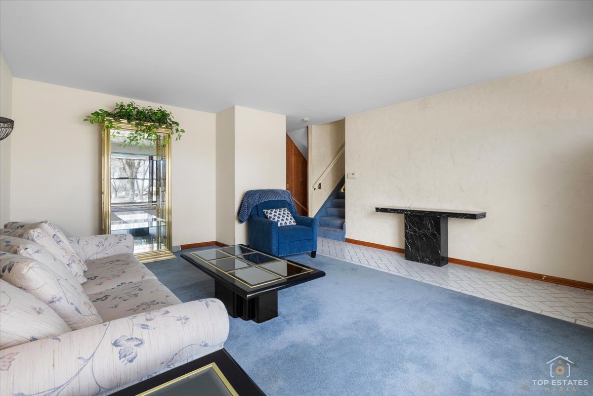 216 S Evergreen Avenue