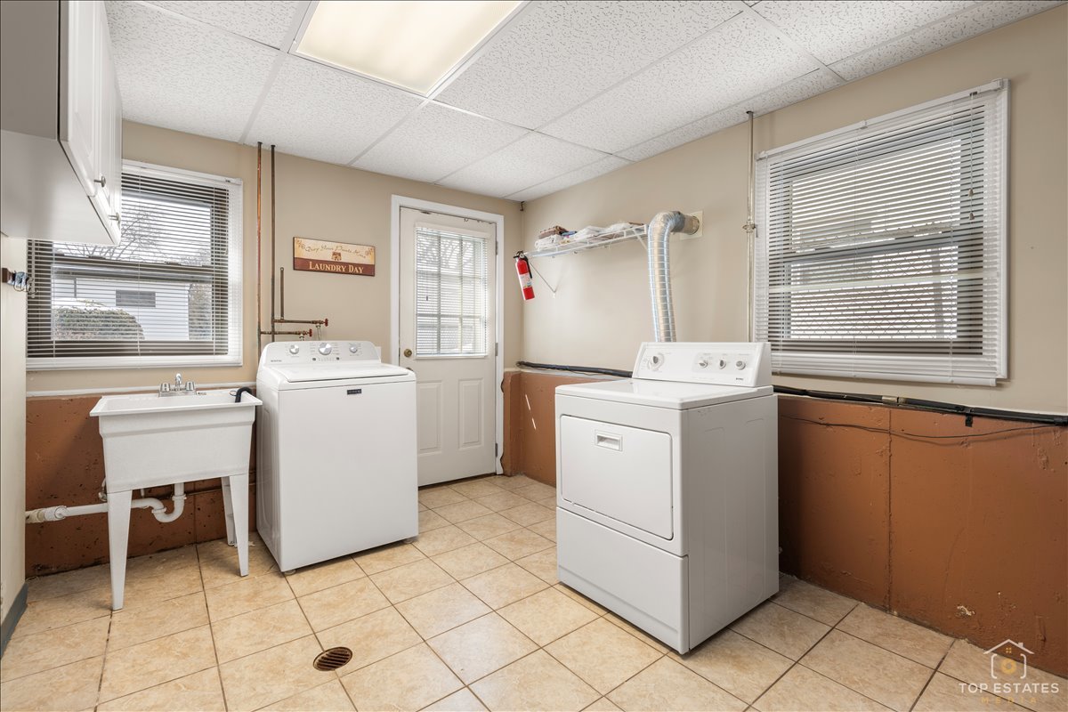 216 S Evergreen Avenue