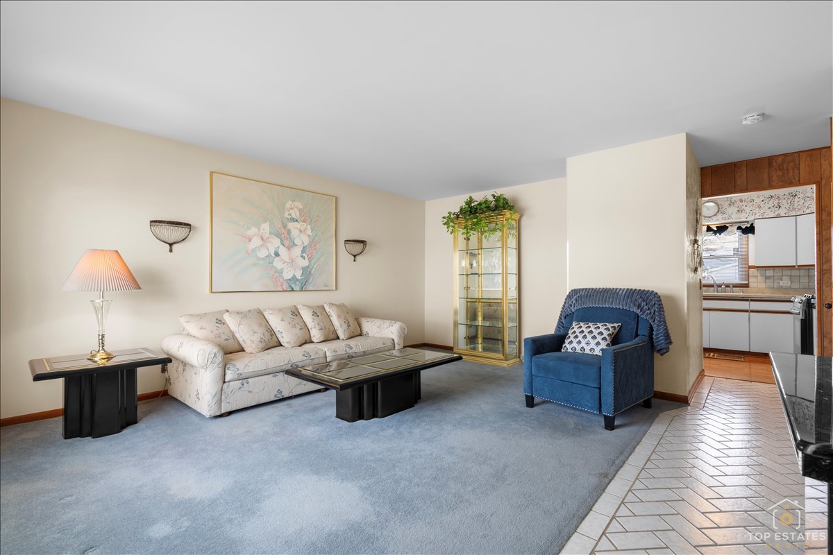 216 S Evergreen Avenue