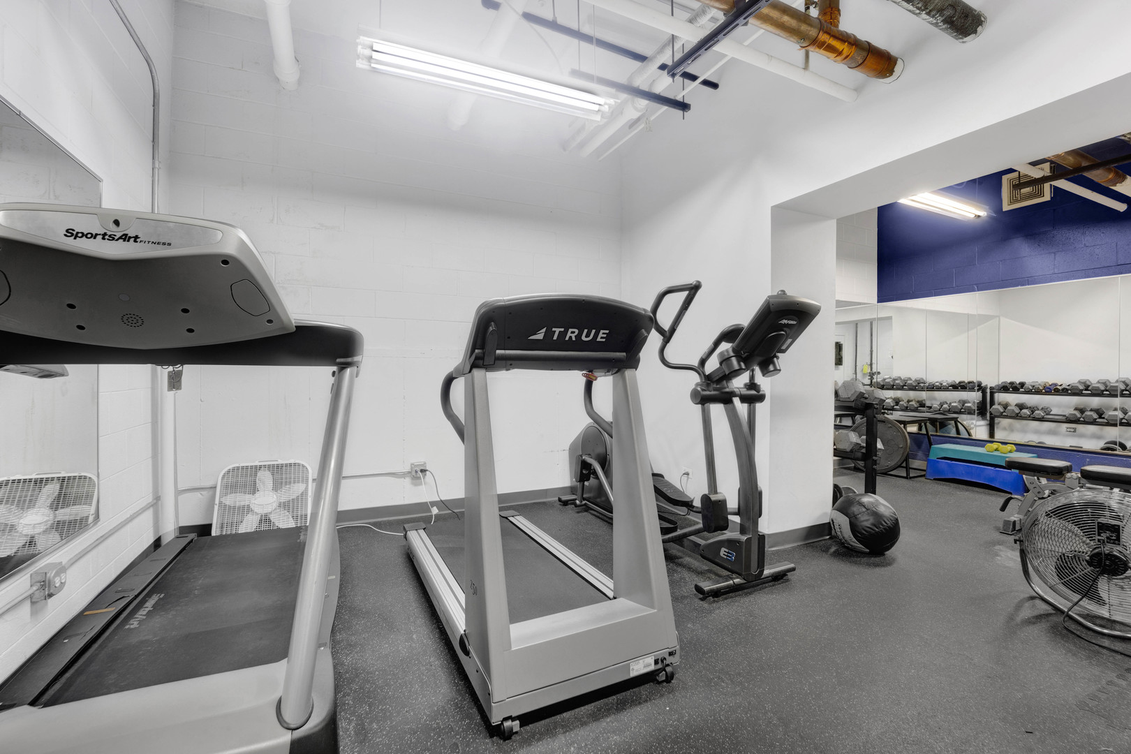 1516 S WABASH Avenue Unit: 1102