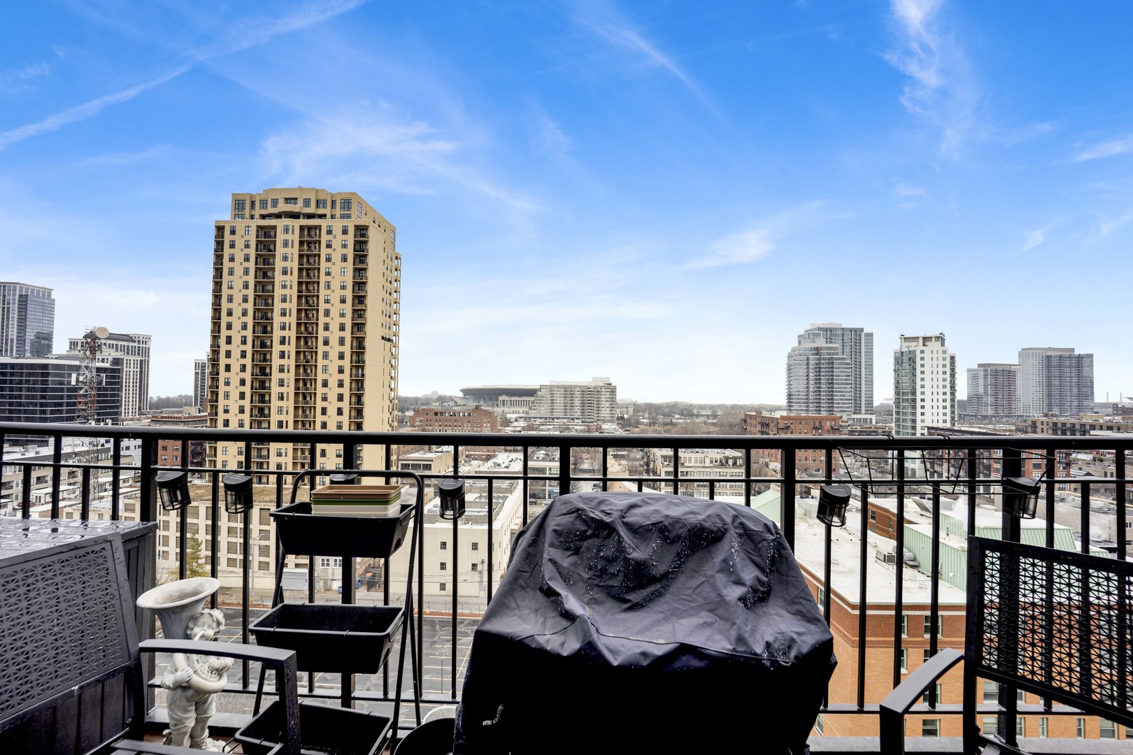 1516 S WABASH Avenue Unit: 1102