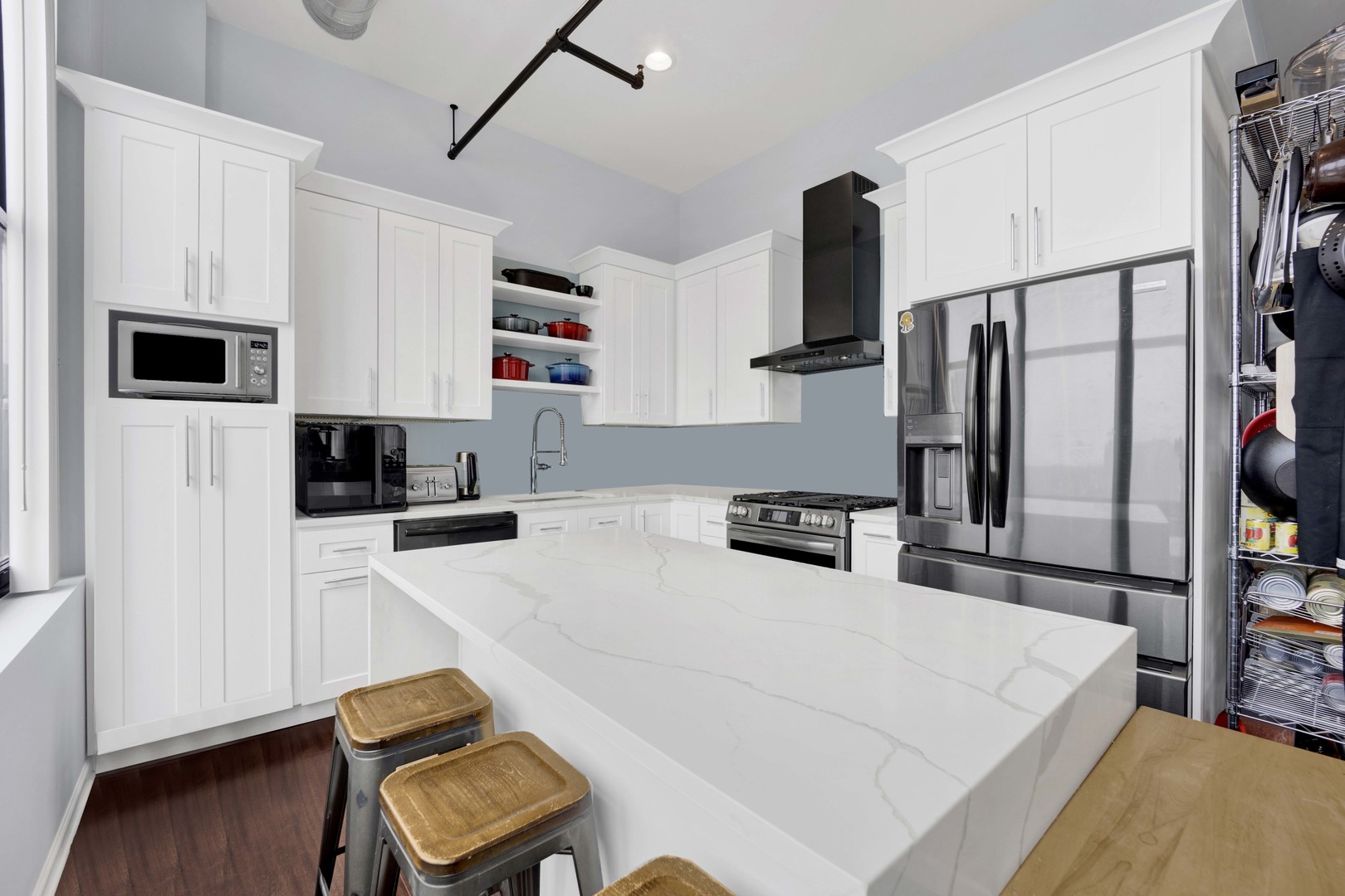 1516 S WABASH Avenue Unit: 1102