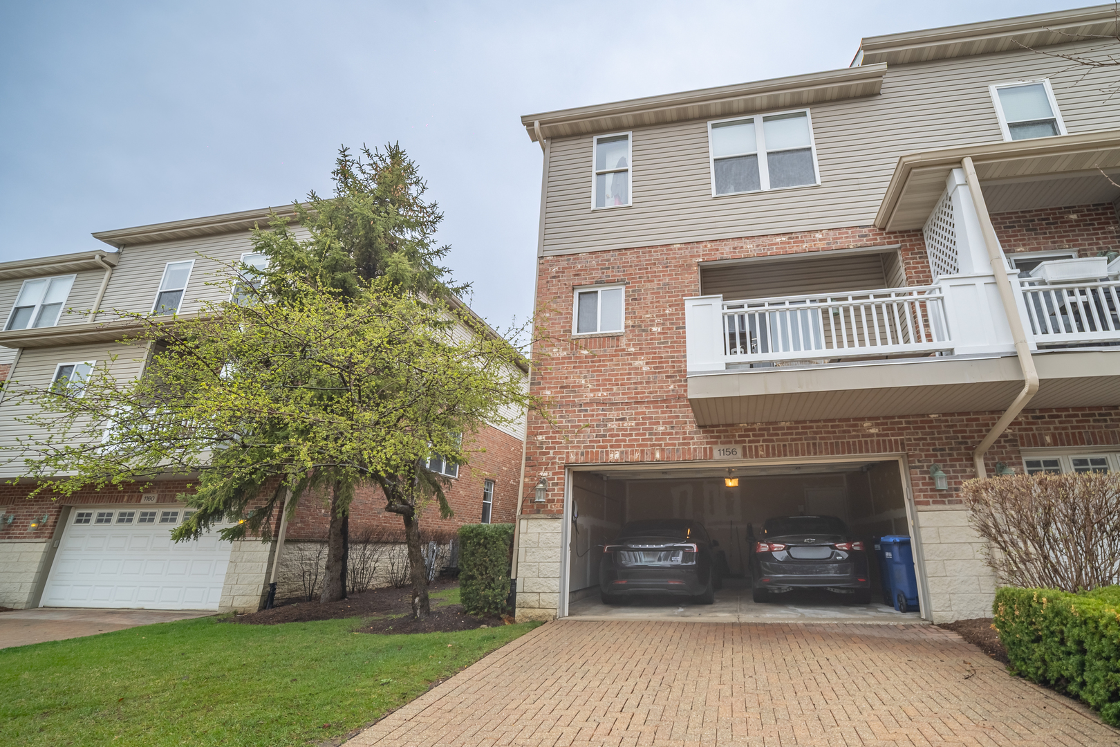 1156 Longwood Drive