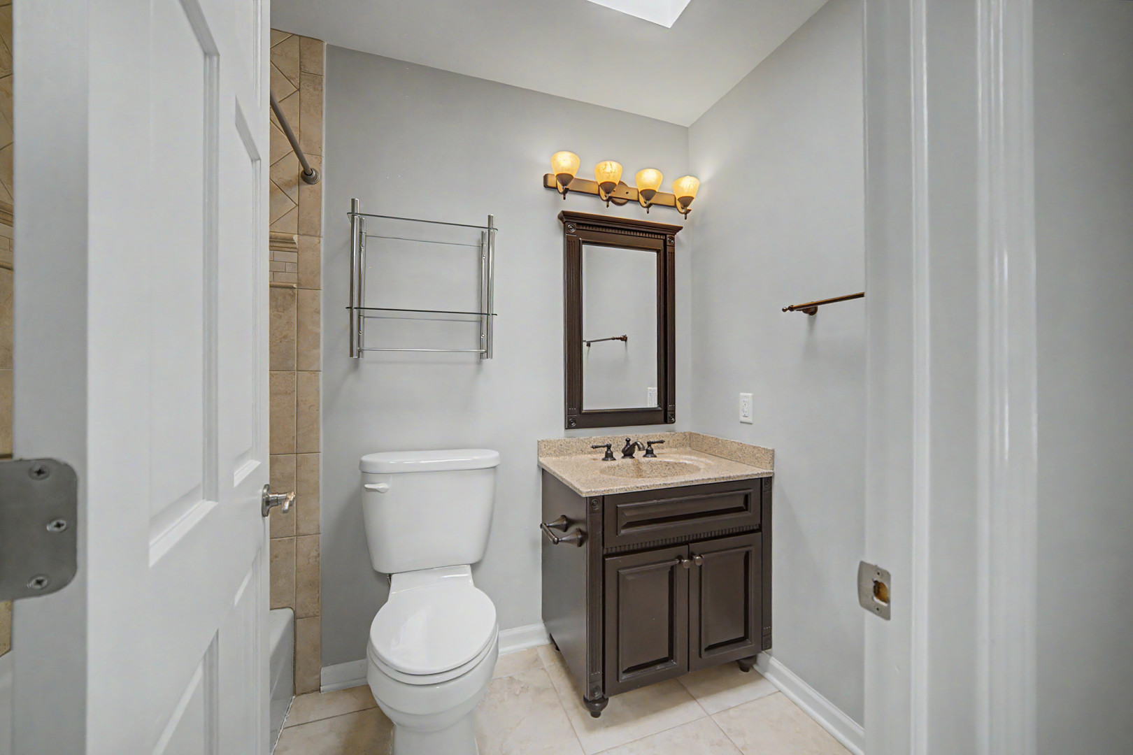 727 S Ashland Avenue Unit: B