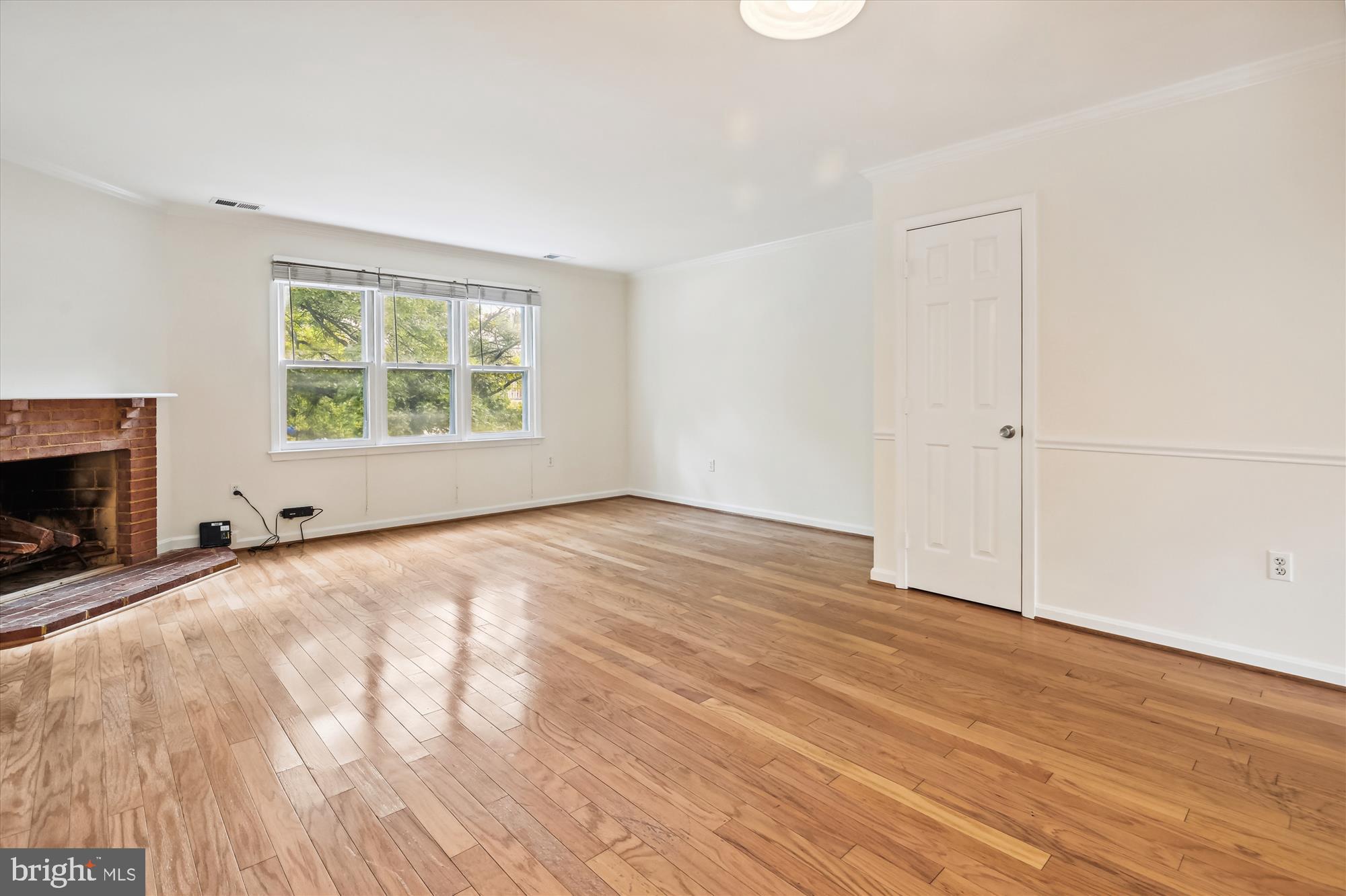 2514 FAIRFAX DRIVE 6DIII