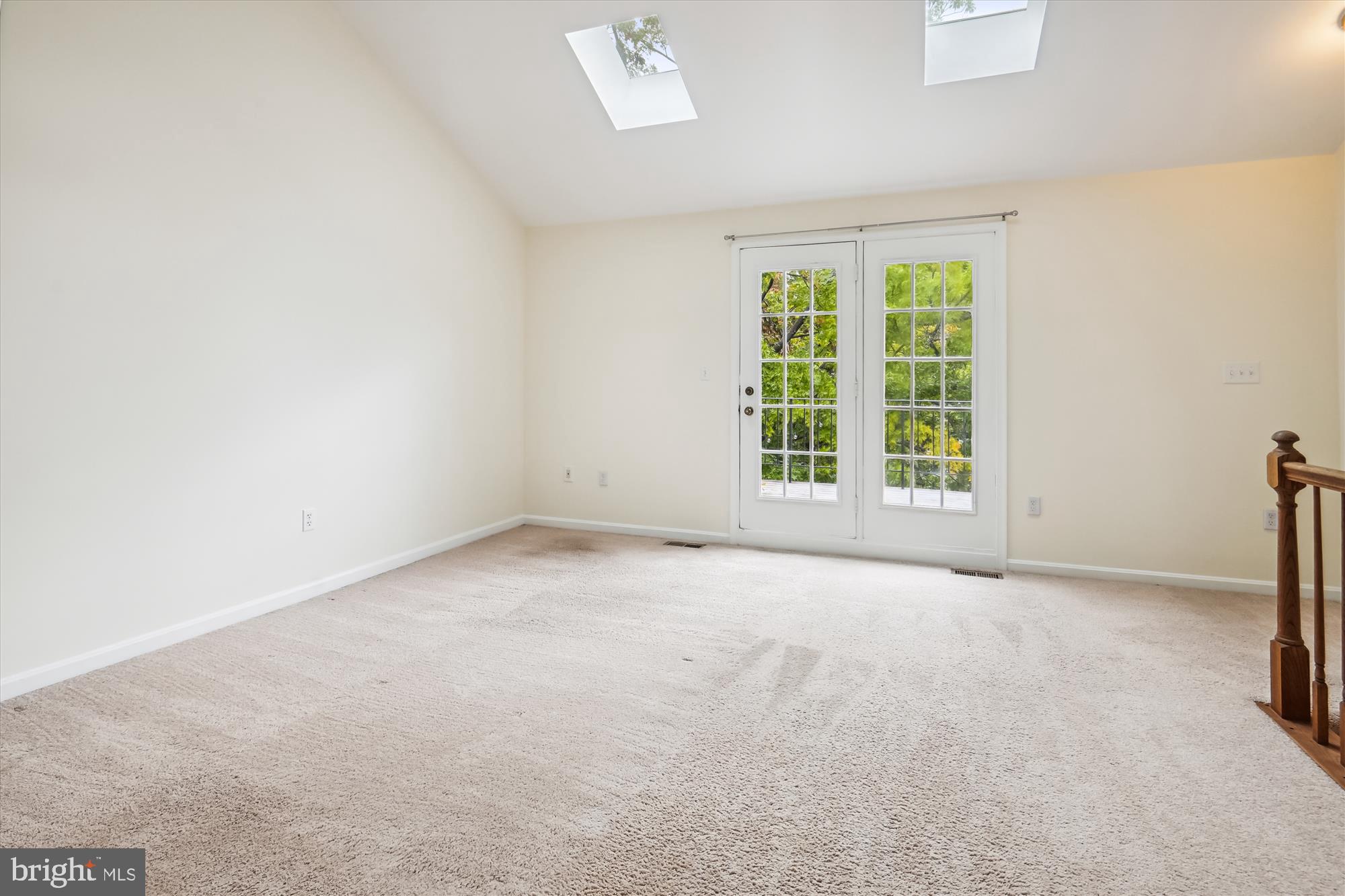 2514 FAIRFAX DRIVE 6DIII