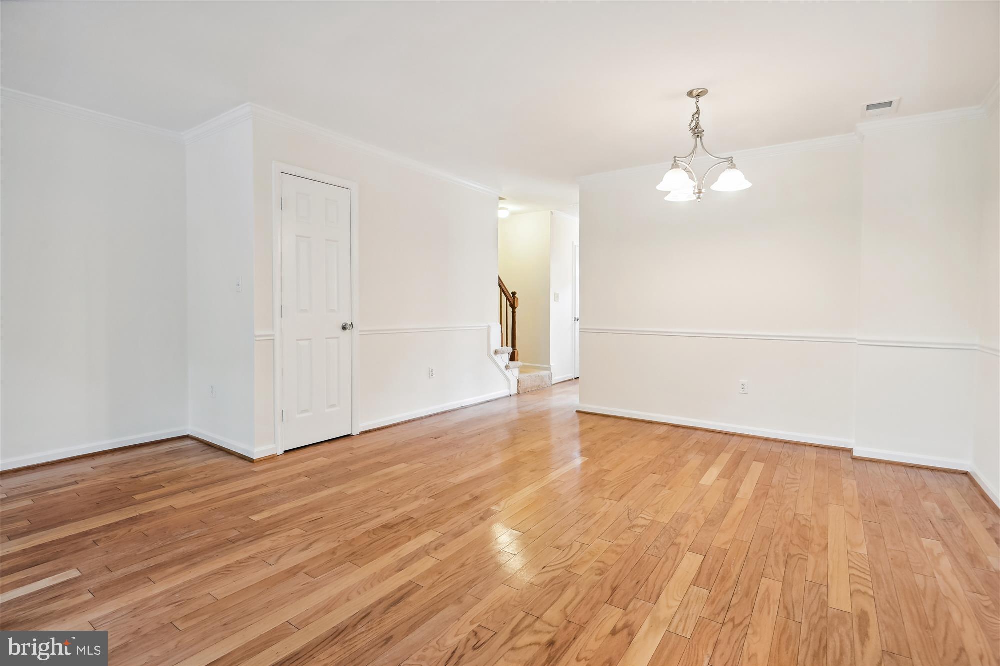 2514 FAIRFAX DRIVE 6DIII