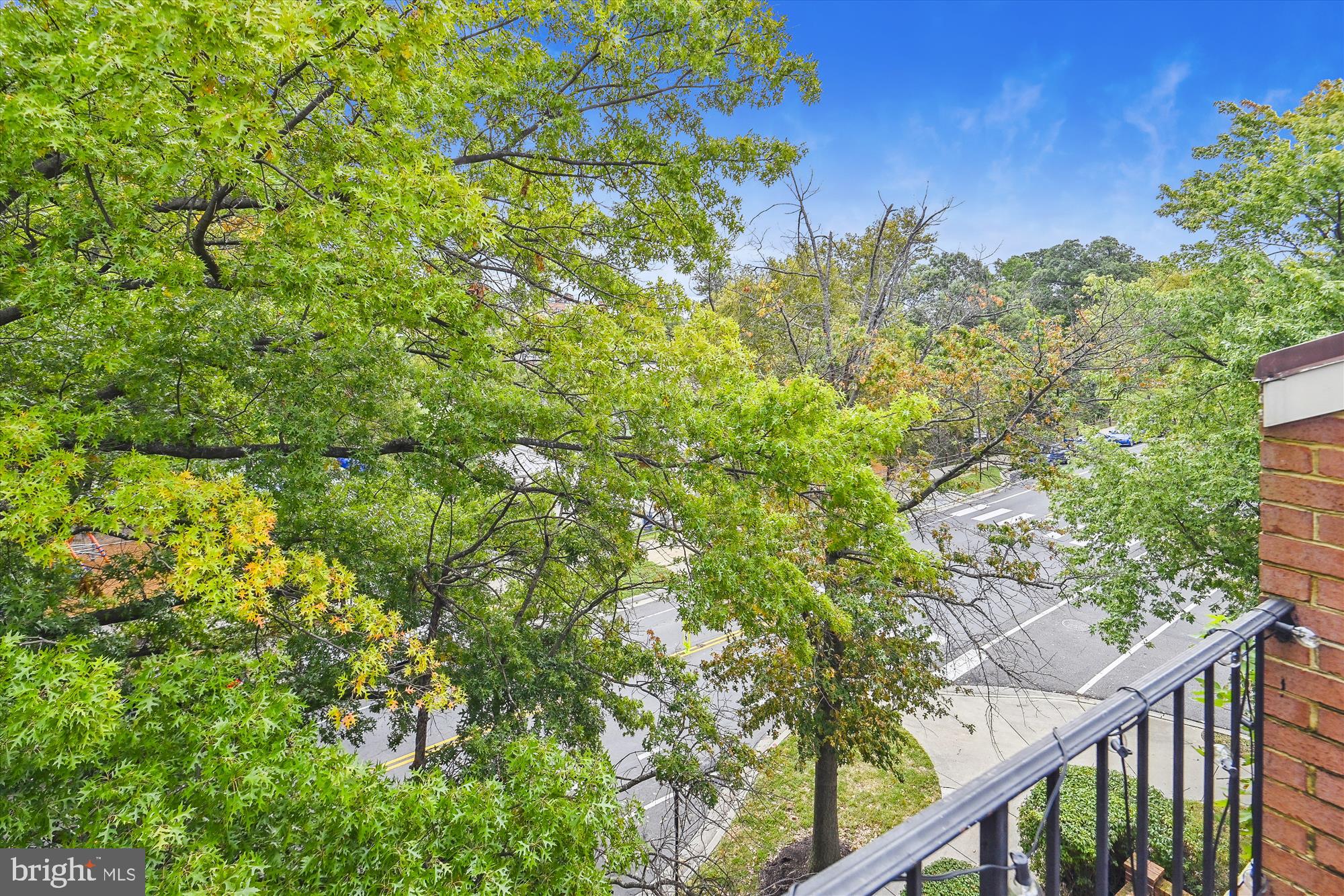 2514 FAIRFAX DRIVE 6DIII