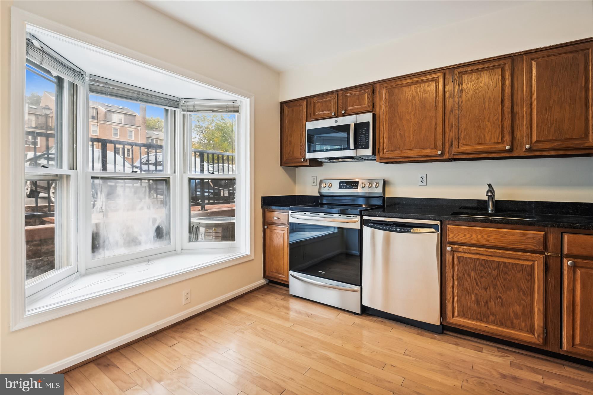 2514 FAIRFAX DRIVE 6DIII