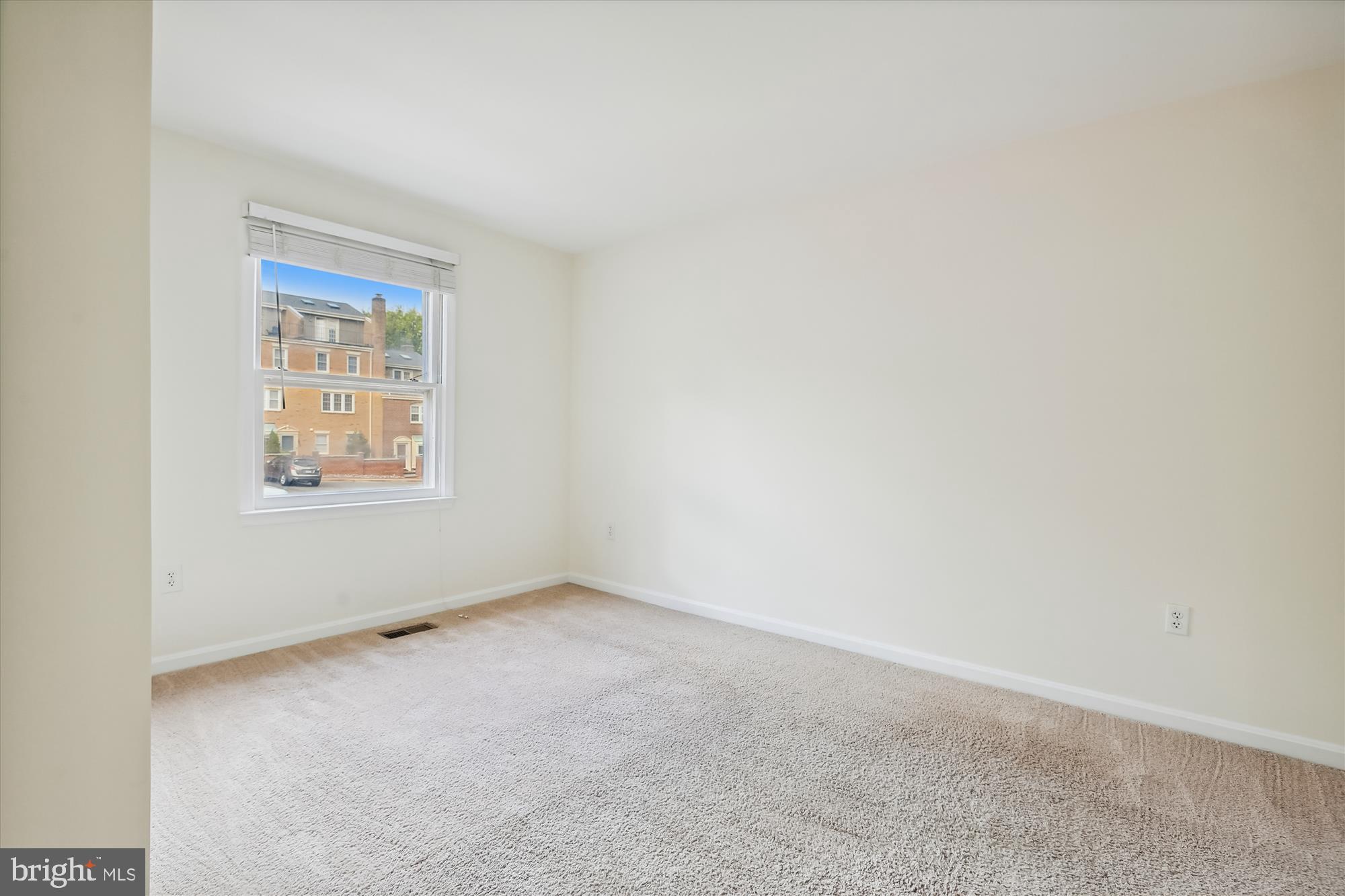 2514 FAIRFAX DRIVE 6DIII