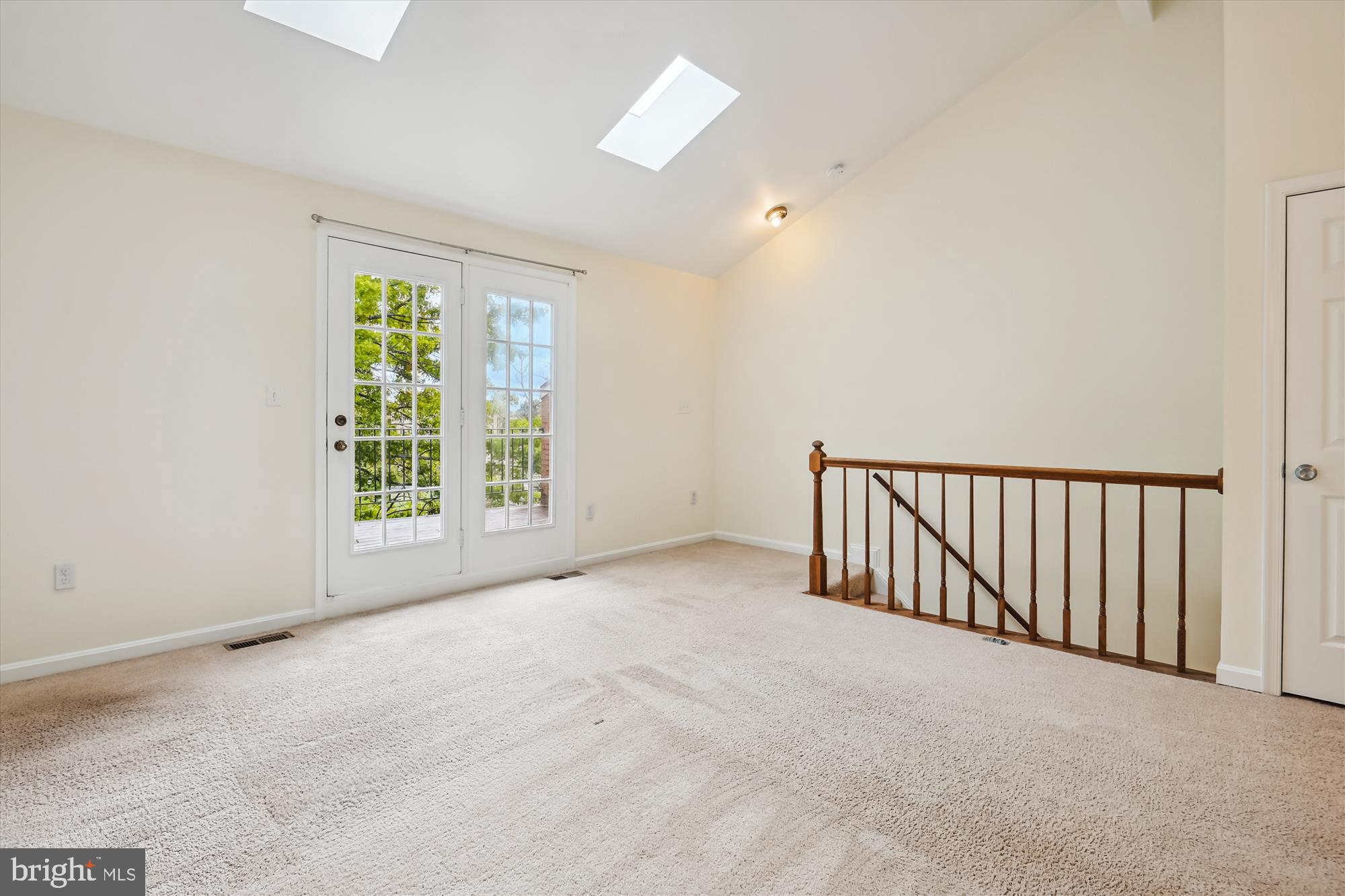 2514 FAIRFAX DRIVE 6DIII