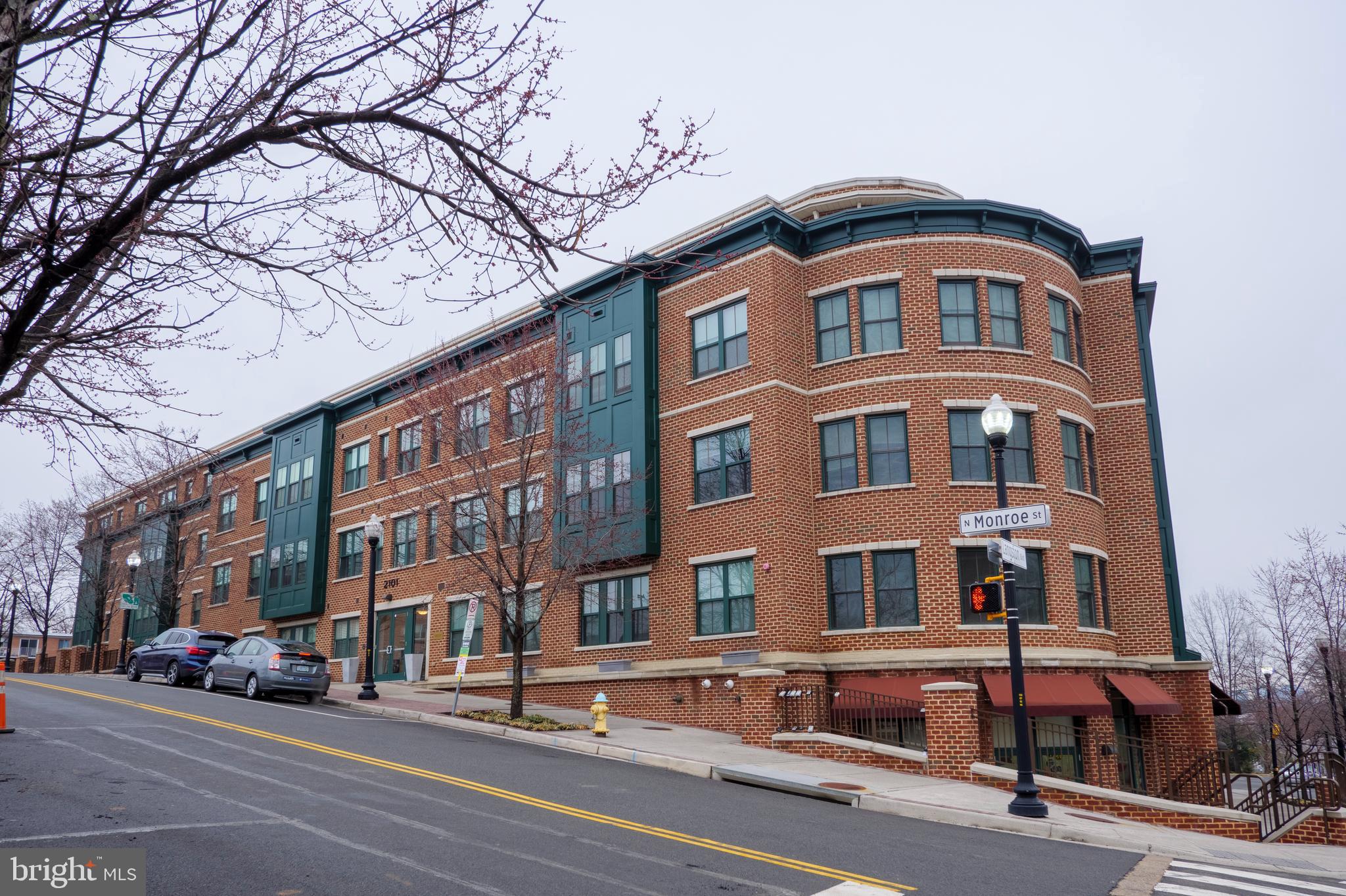 2101 N MONROE STREET 105