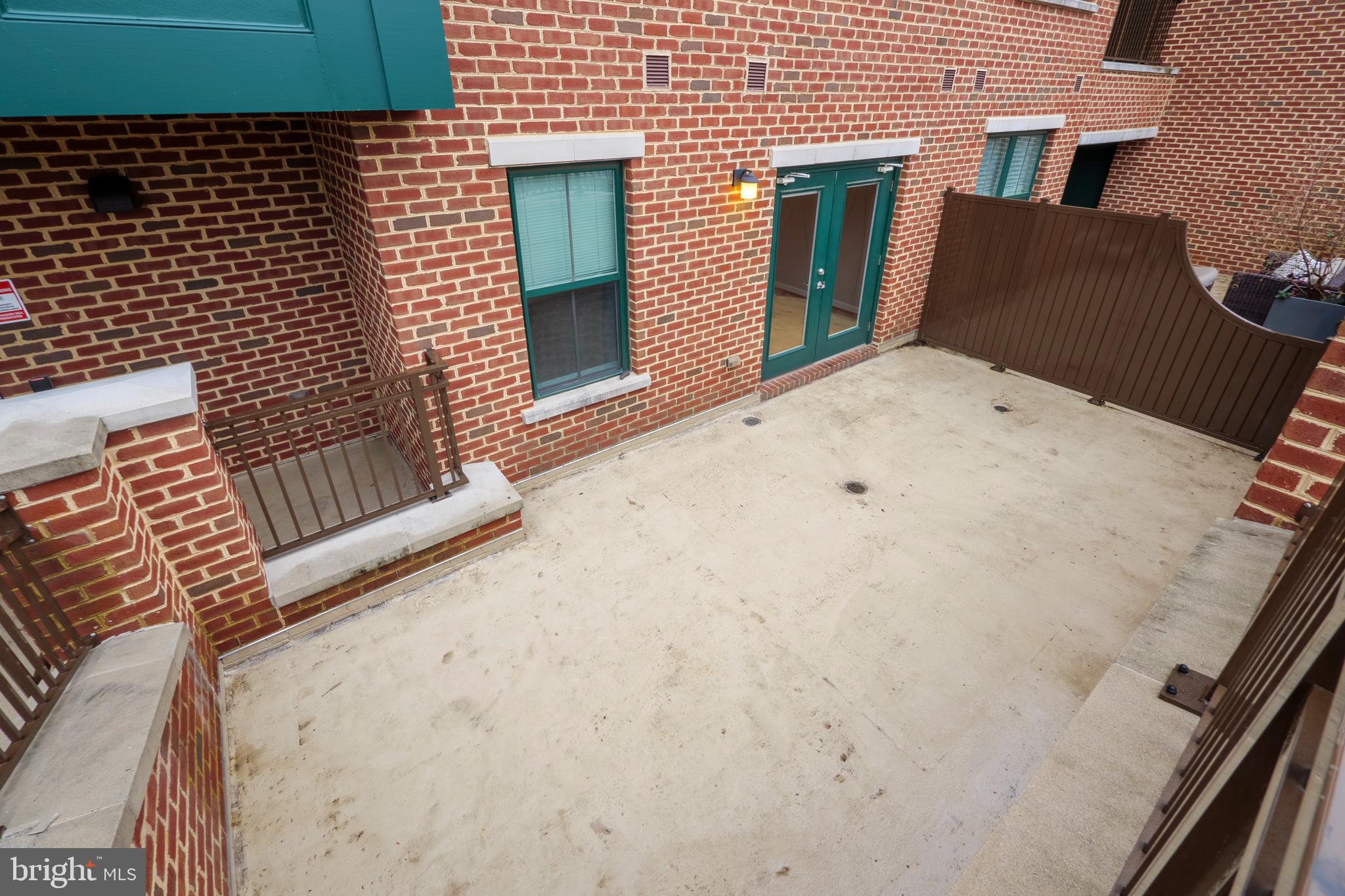2101 N MONROE STREET 105